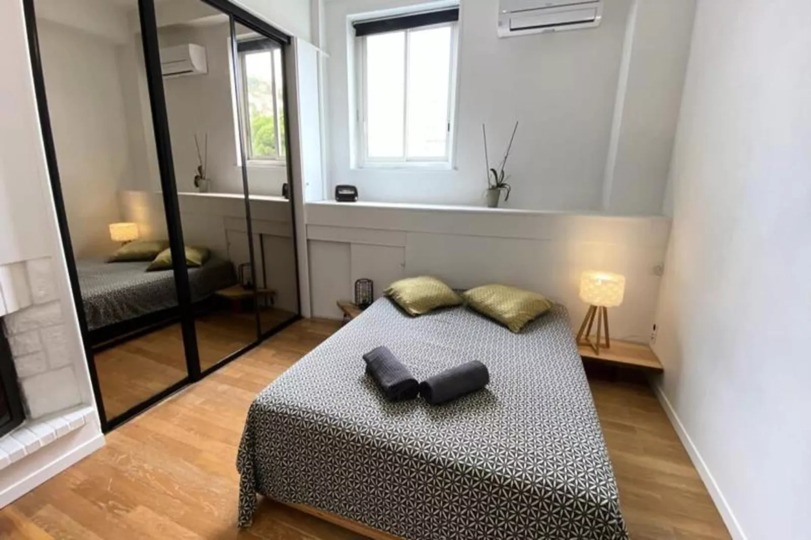 06bx : Superbe Loft - 100m2 - 6 Personnes-Exterior in summer