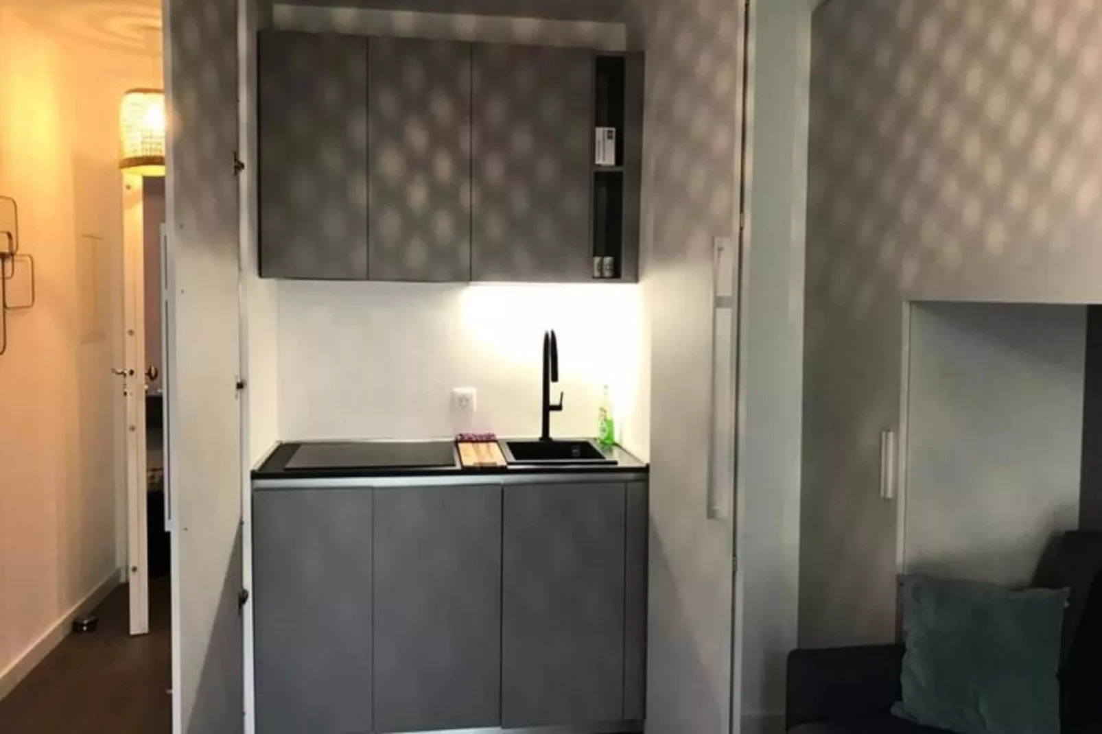 Résidence Studio Design Terrasse Et Plage &#9728;live In Marlyne&#9728;-Küche