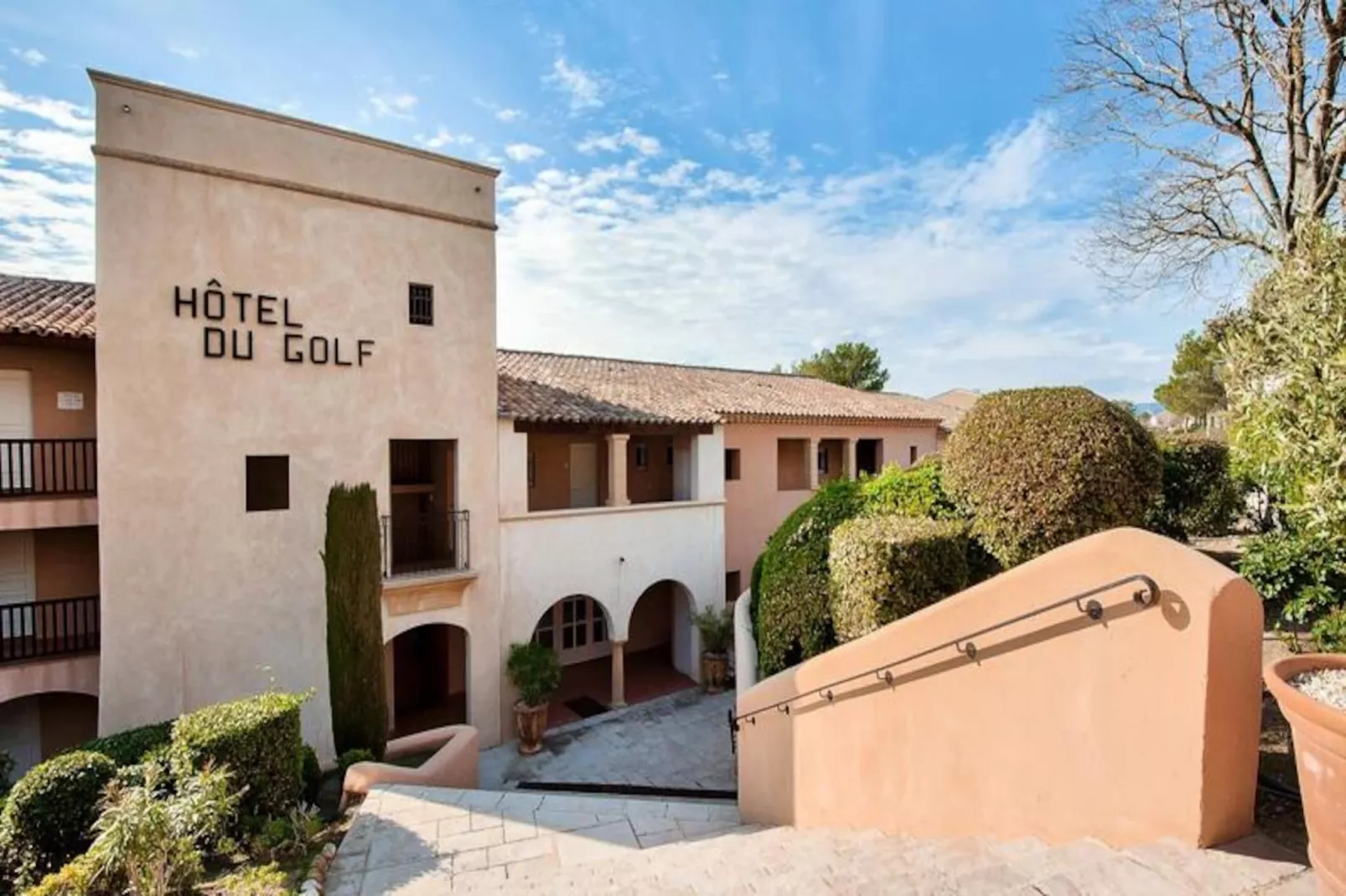 Résidence Hôtel du Golf de Pont Royal - maeva Home-Image-tags.