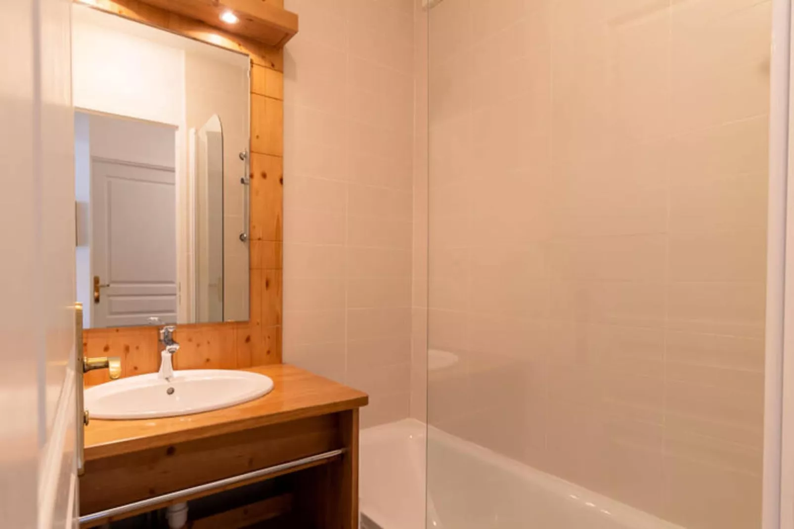 Résidence Le Balcon Des Airelles-Bathroom