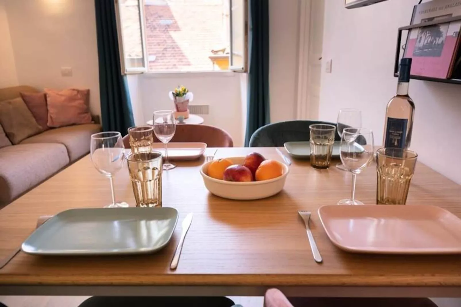 06a3 - Bel Appartement Au Cœur Du Vieux Nice-Image-tags.