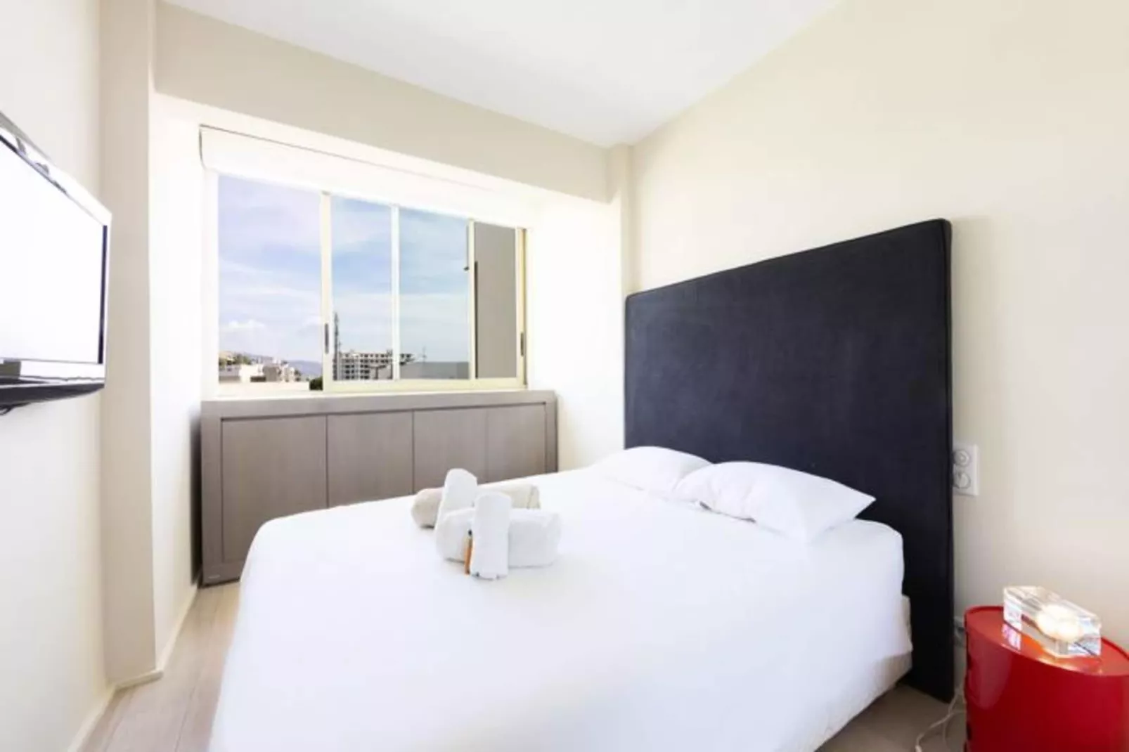 Résidence Appartement &eacute;quip&eacute; 70 M&sup2; Face &agrave; La Mer Dernier &eacute;tage Avec Magnifique Vue Me-Exterior in summer