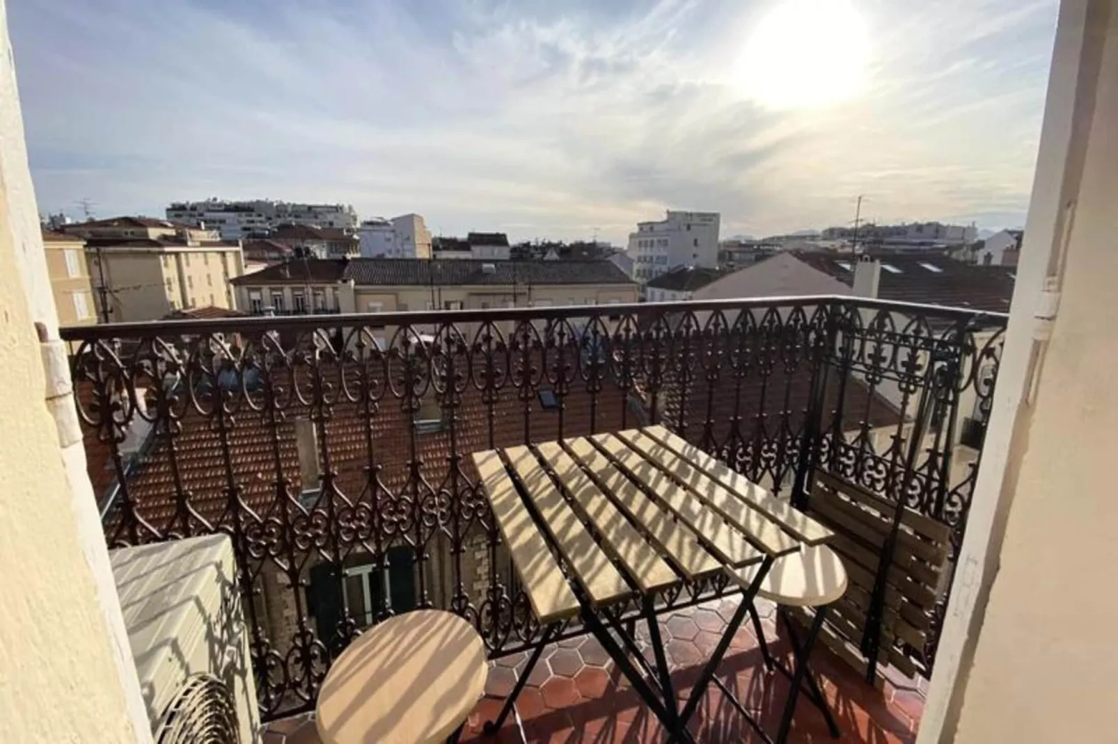 06cj : Bel Appartement Au Coeur De Cannes-Extérieur été