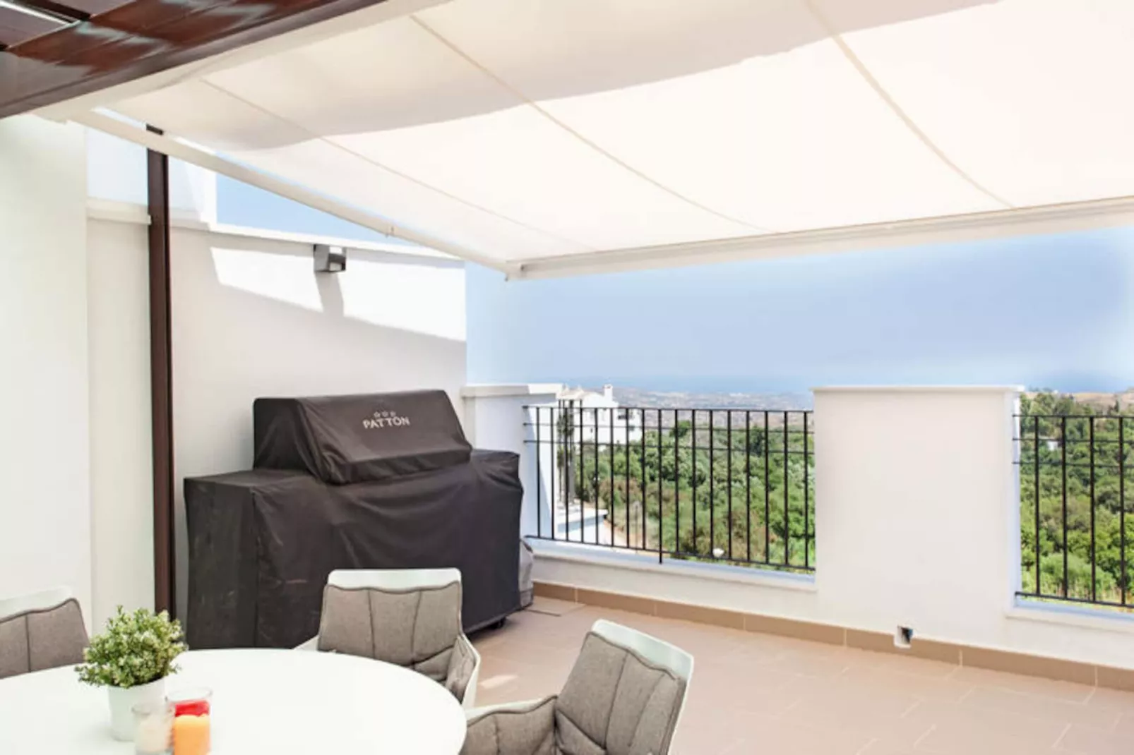 Appartements à Ojen-Image-tags.