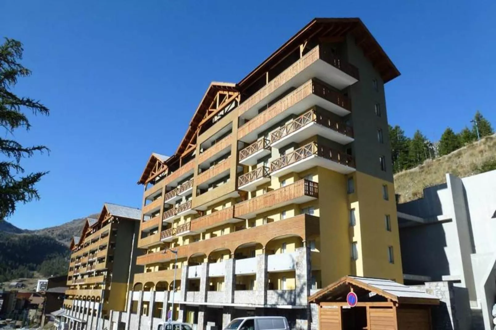 Résidence Terrasses Isola  A201-Exterior in summer