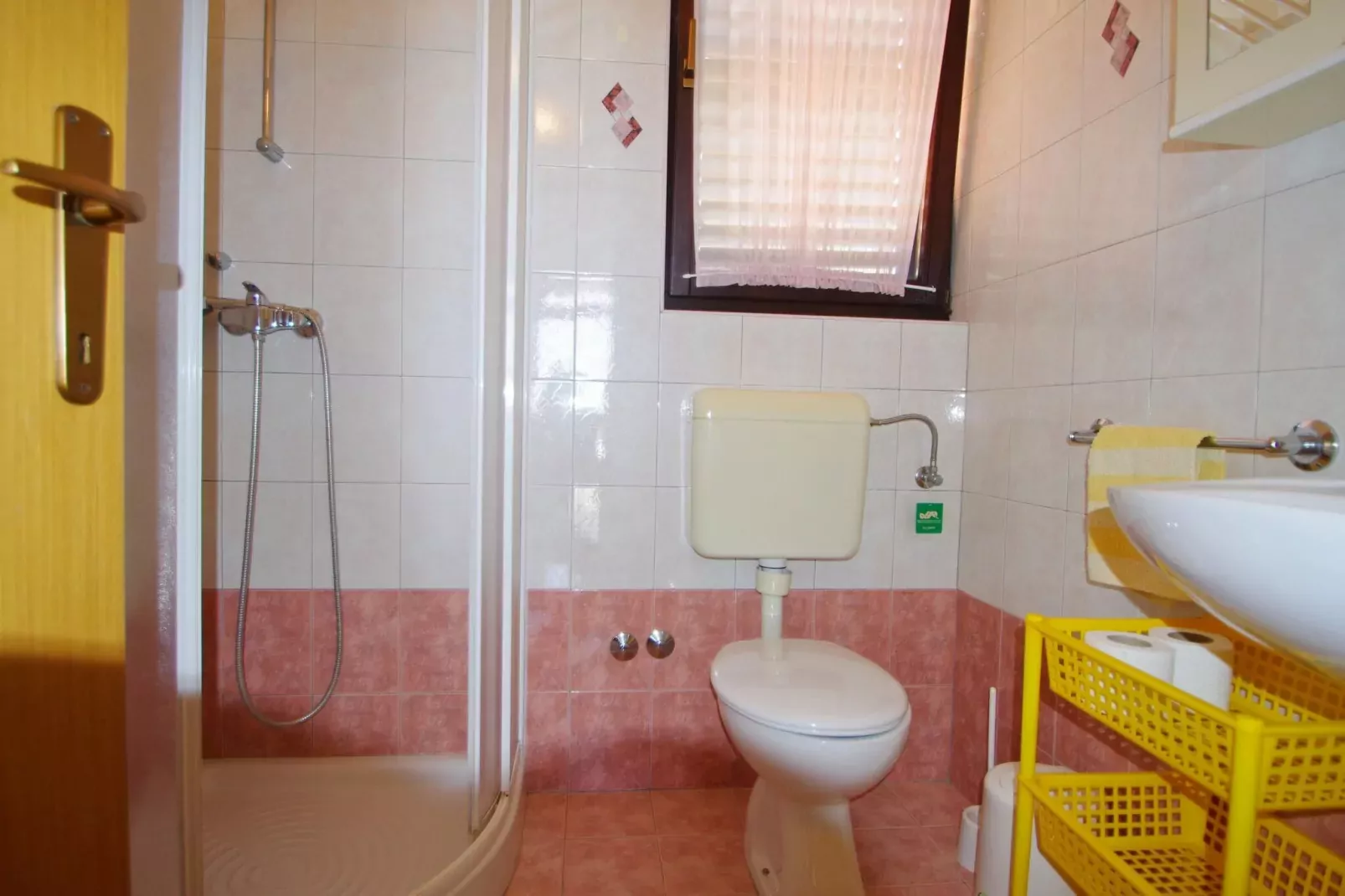 Lavinija Rosa-Bathroom