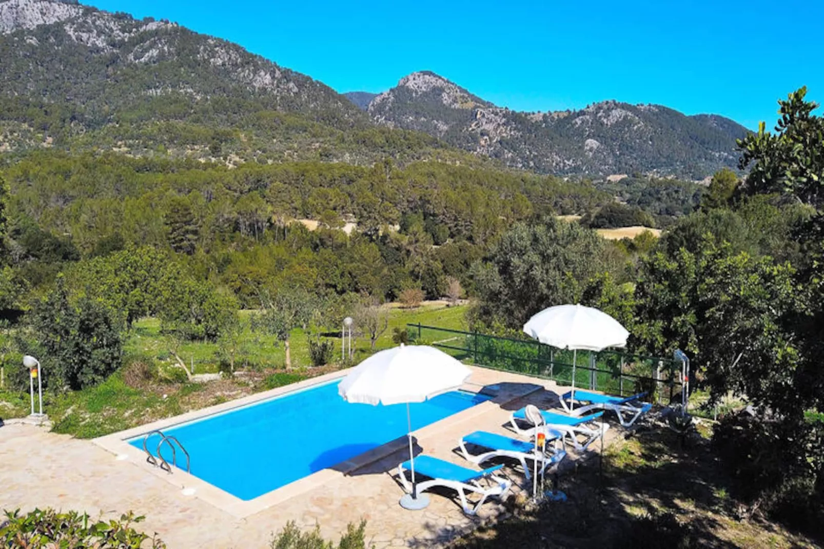 Maison à Selva-Image-tags.