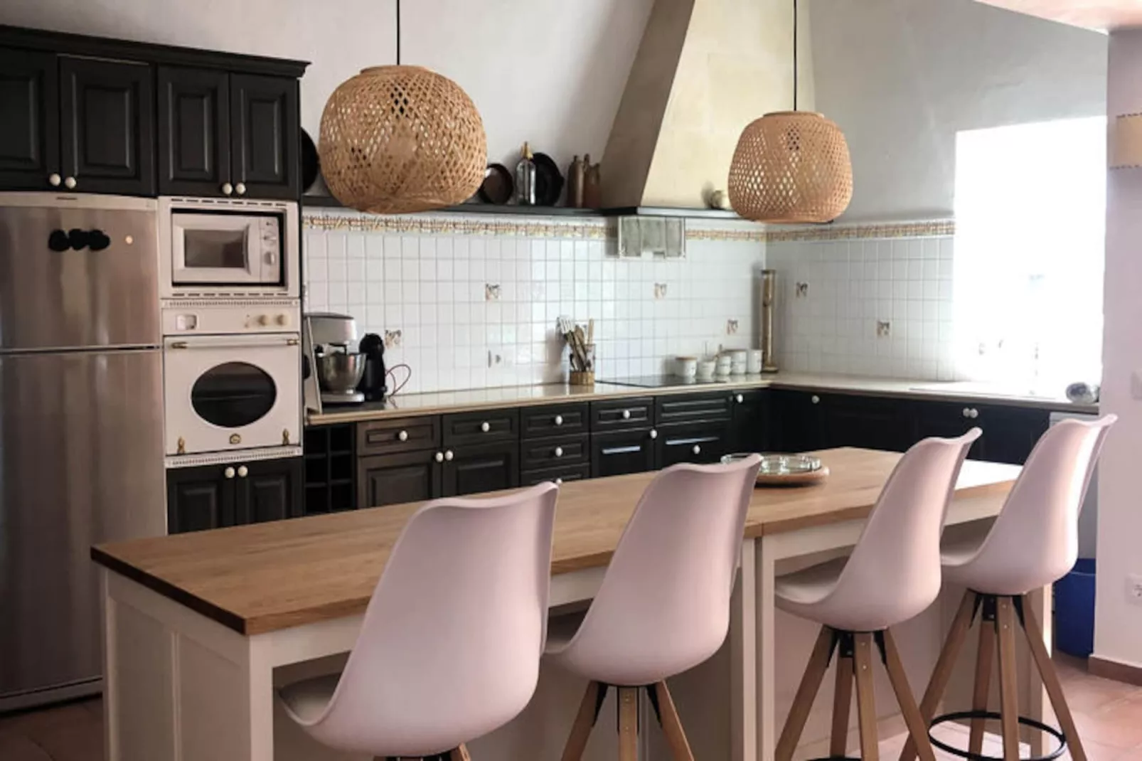 Maison à Son Bou-Image-tags.