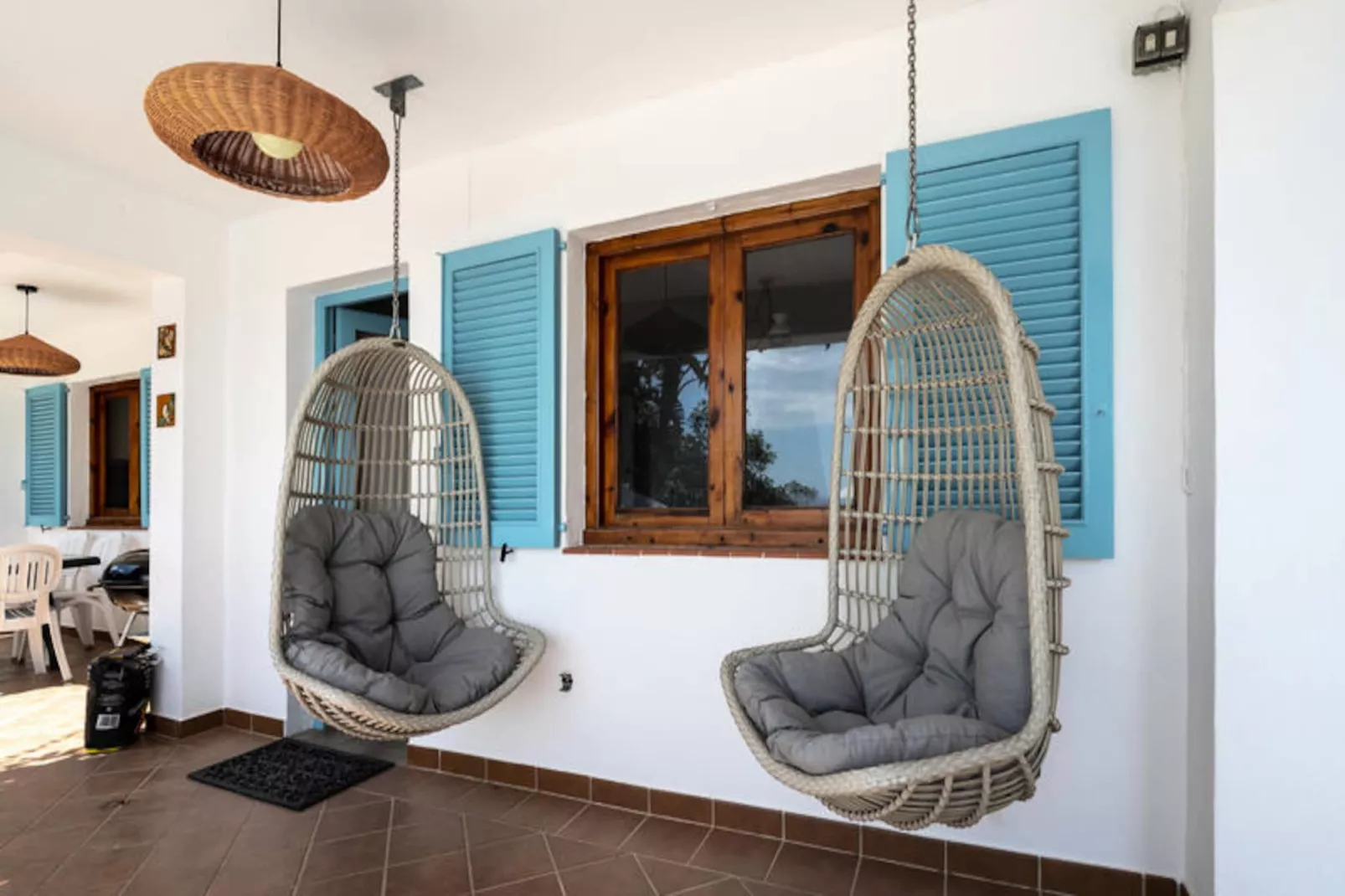 Maison à Son Bou-Image-tags.