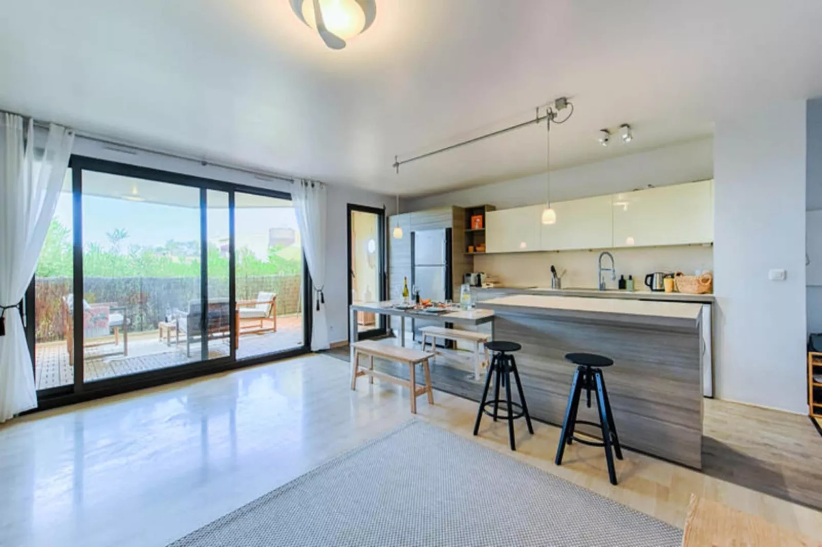 Appartements à Nice-Außenbereich Sommer