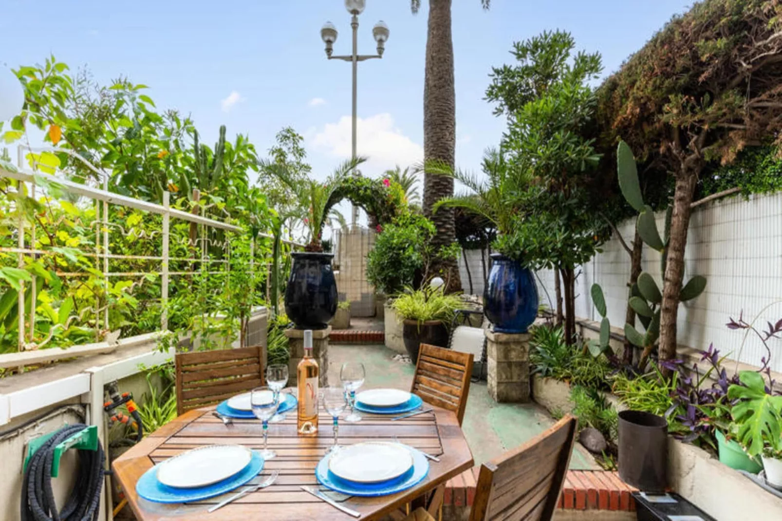 Appartements à Nice-Terrasse/Balkon