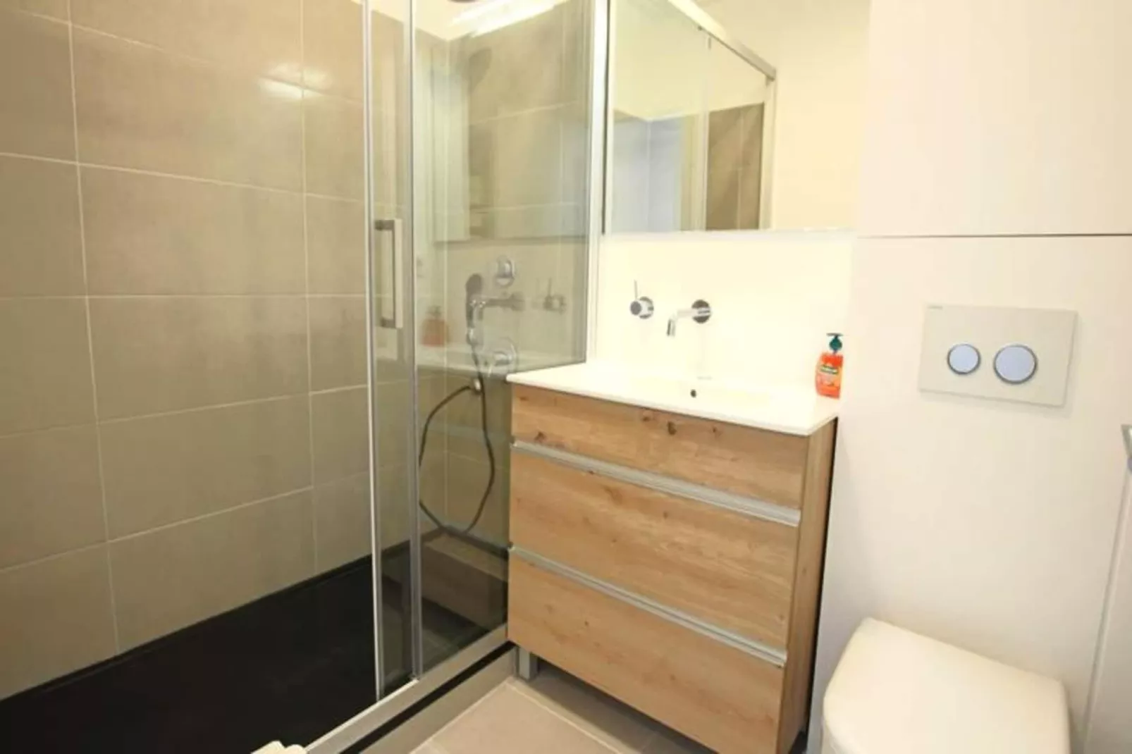 Résidence Appartement &eacute;quip&eacute; 70 M&sup2; Face &agrave; La Mer Dernier &eacute;tage Avec Magnifique Vue Me-Exterior in summer