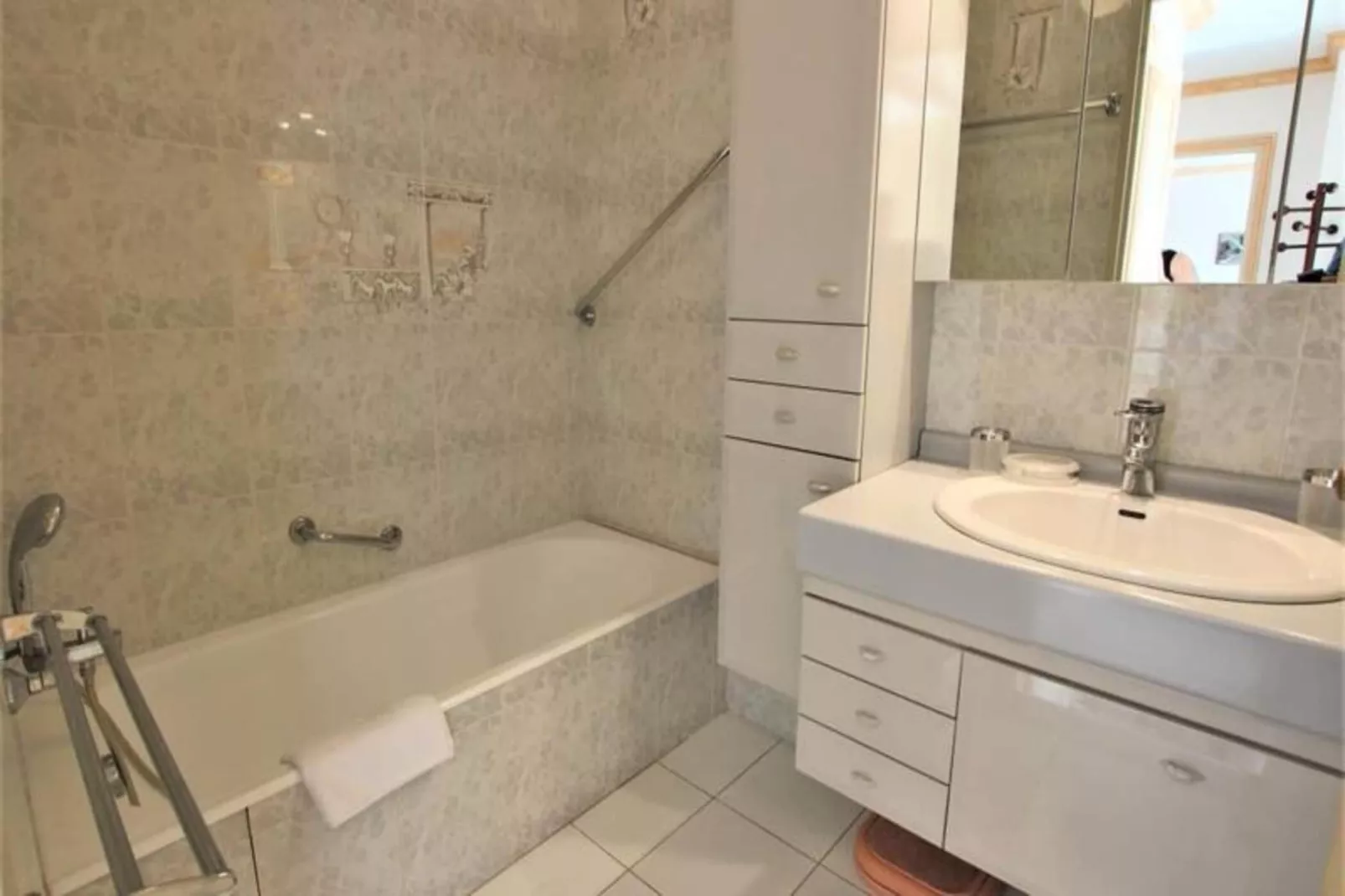 Résidence Appartement Climatis&eacute; 5 Voyageurs De 80 M2, Centre Ville Et Croisette-Bathroom