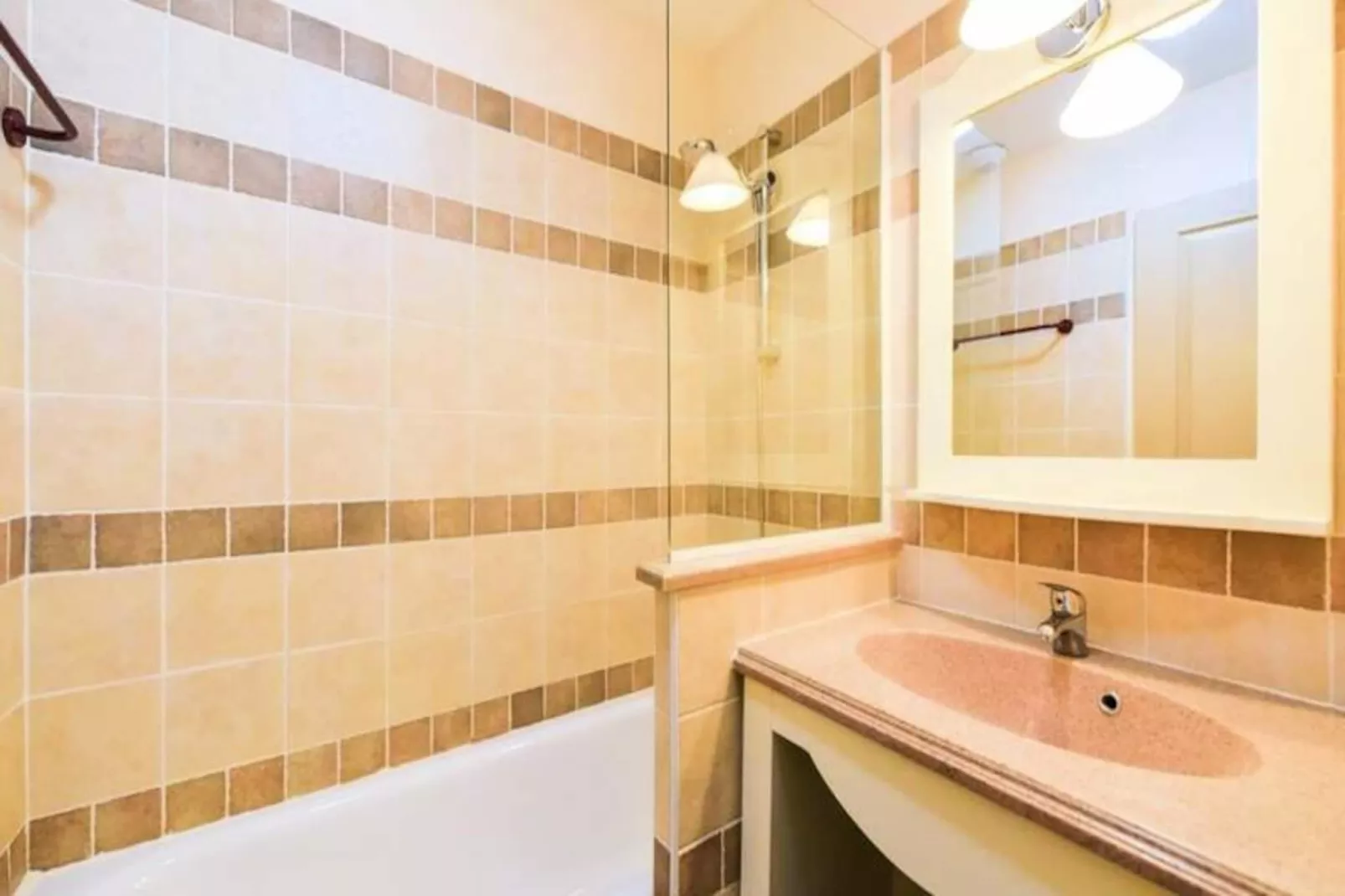 Les maisons Le Rouret - maeva Home-Image-tags.