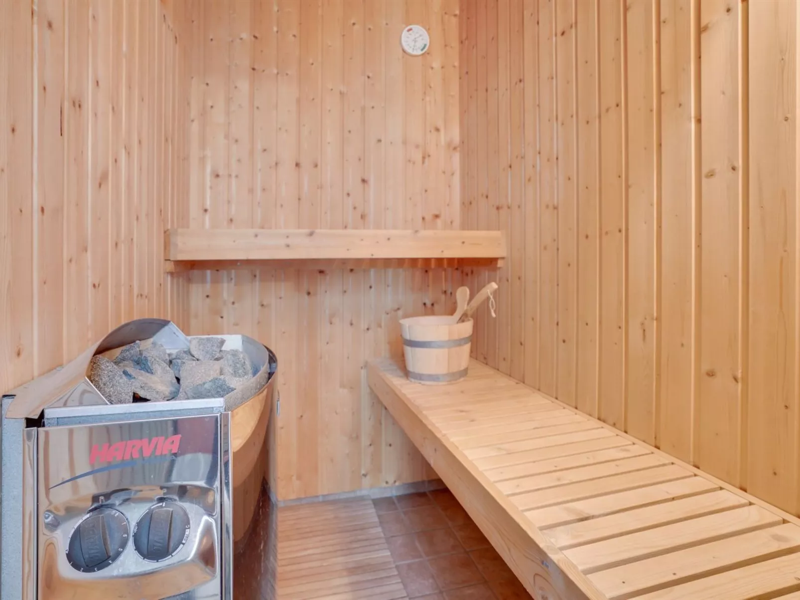 "Cathalina" - 75m from the sea-Inside