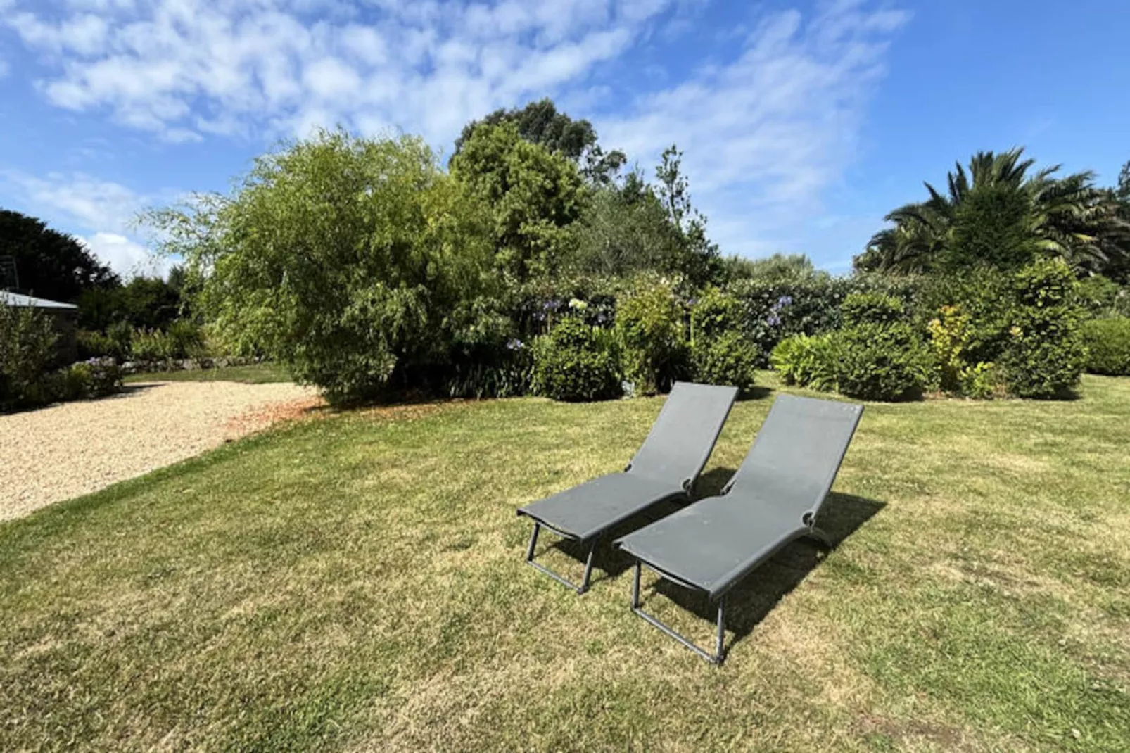 Maison à Plougrescant-Image-tags.