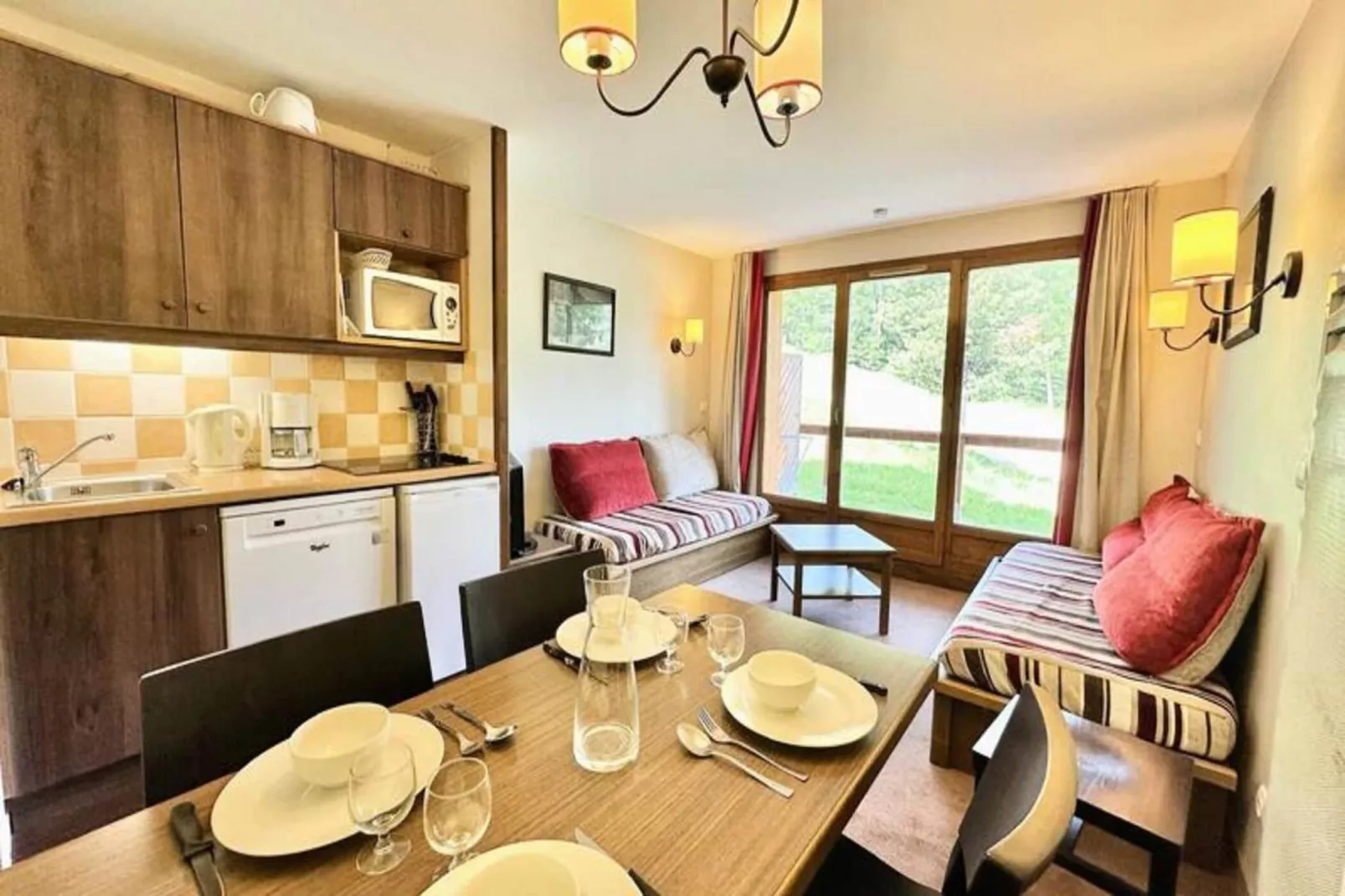 Résidence L'albane - Außenbereich Sommer