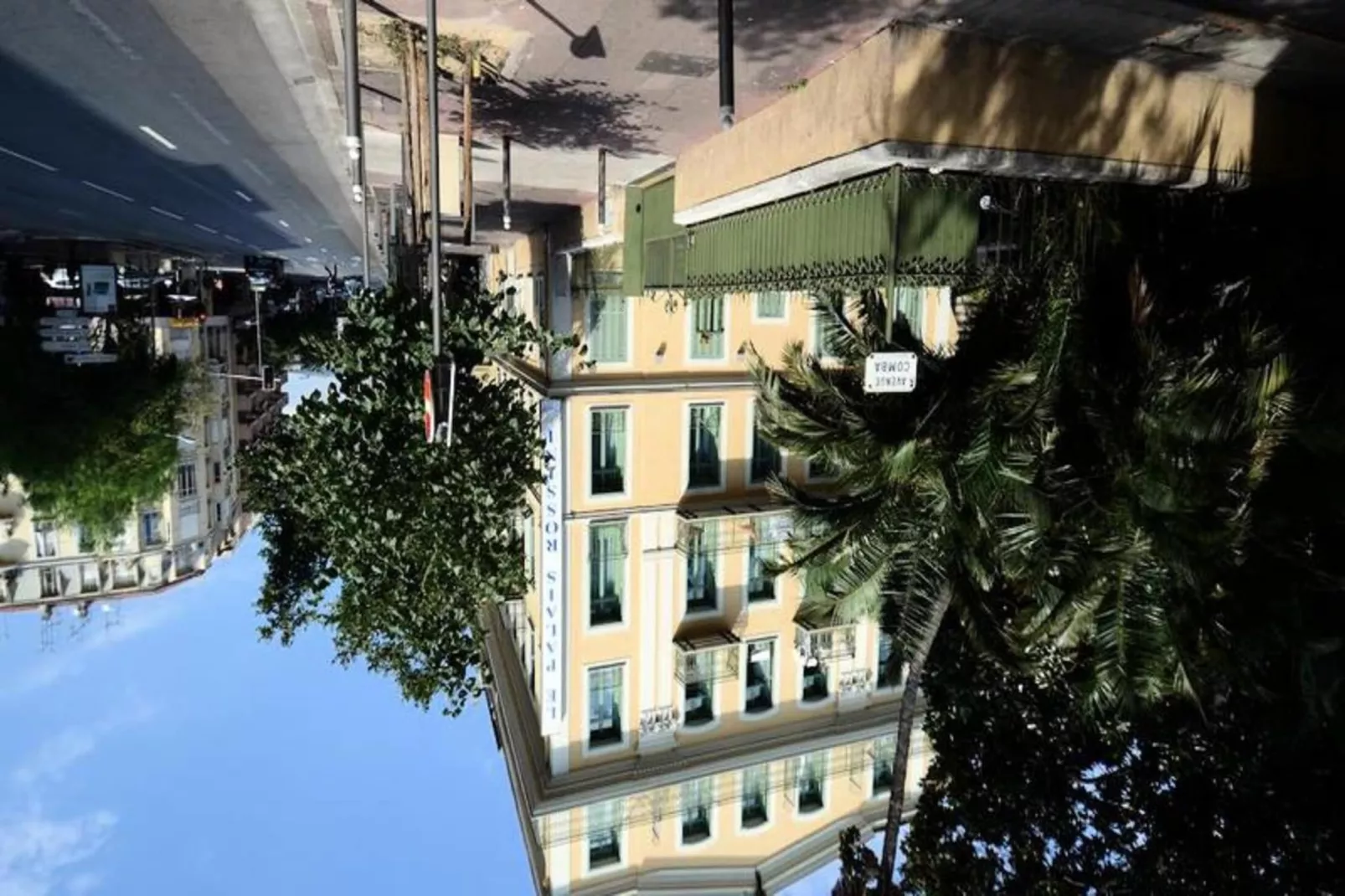 Appart'hôtel Odalys Palais Rossini-Exterior in summer