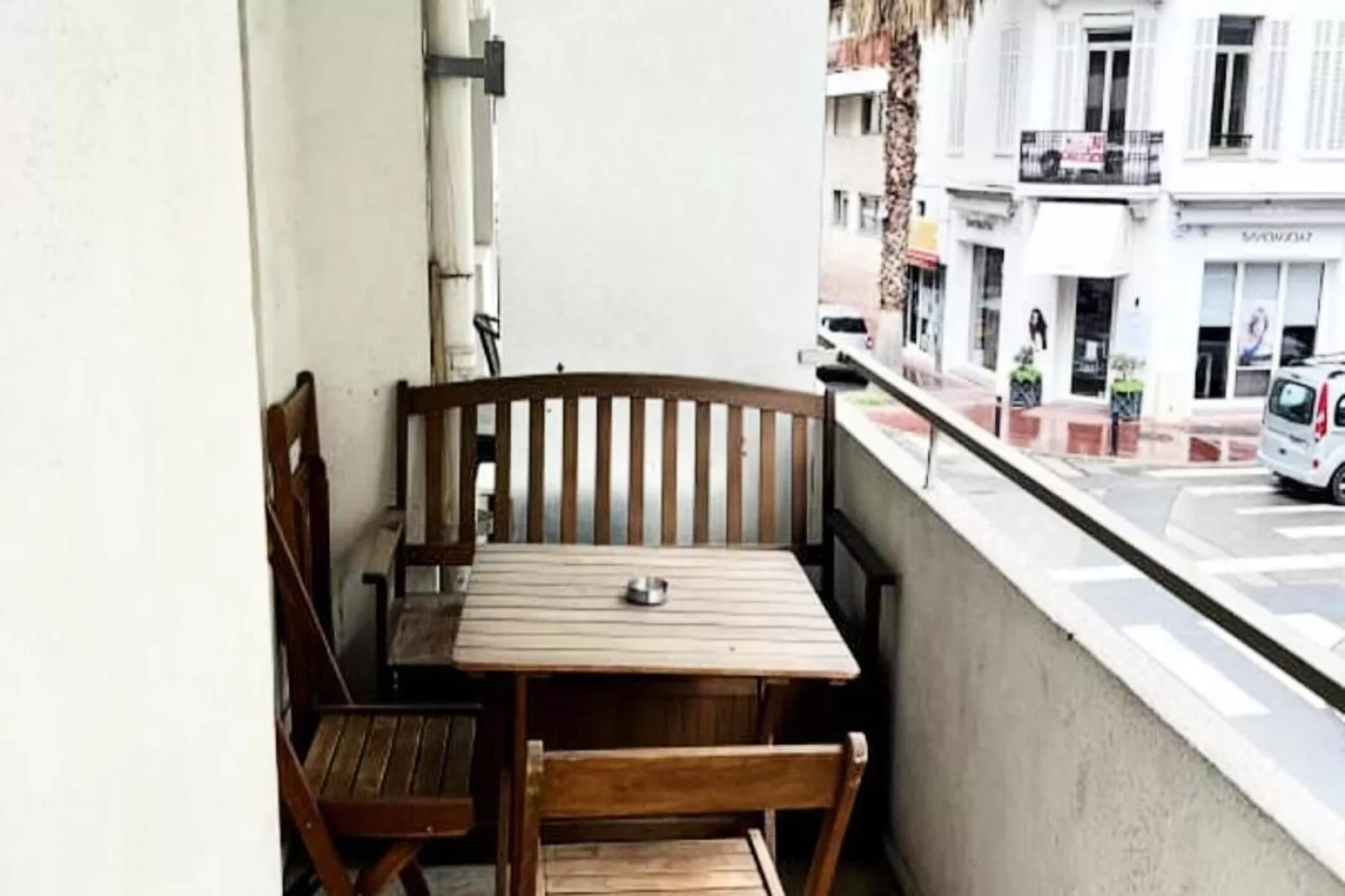 Résidence Studio Climatis&eacute; En Plein Centre Ville De Cannes &agrave; 2 Pas De Rue D'antibes-Ambiance