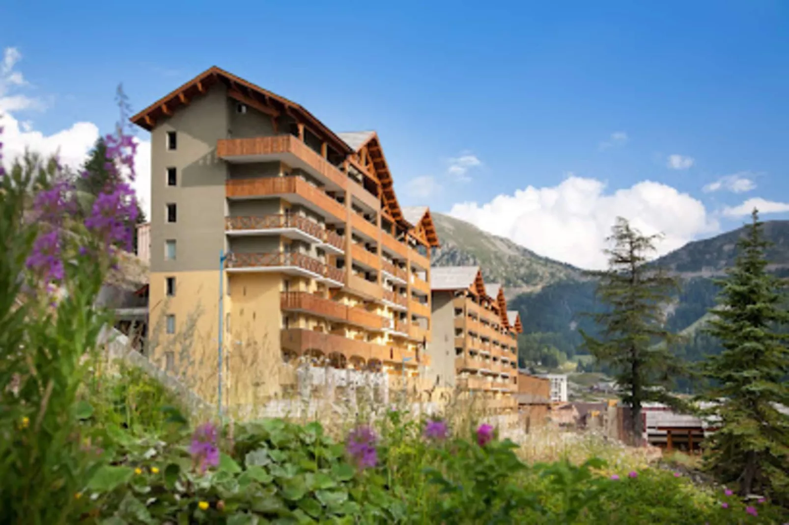 Résidence Primeveres 504-Außenbereich Sommer