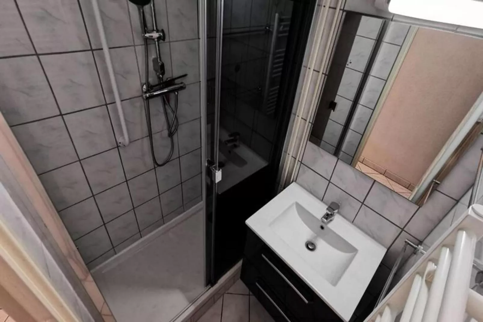 Résidence Terrasses De La Mediterranee 1-Badezimmer