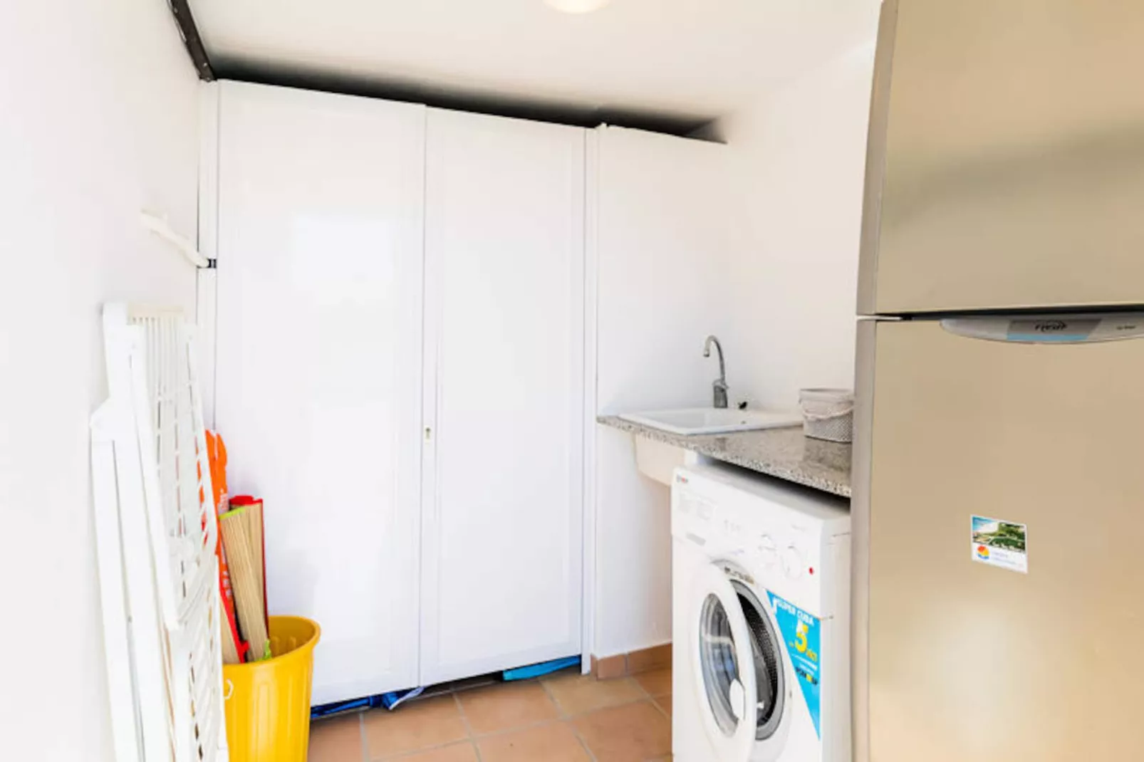 Maison à Son Bou-Image-tags.