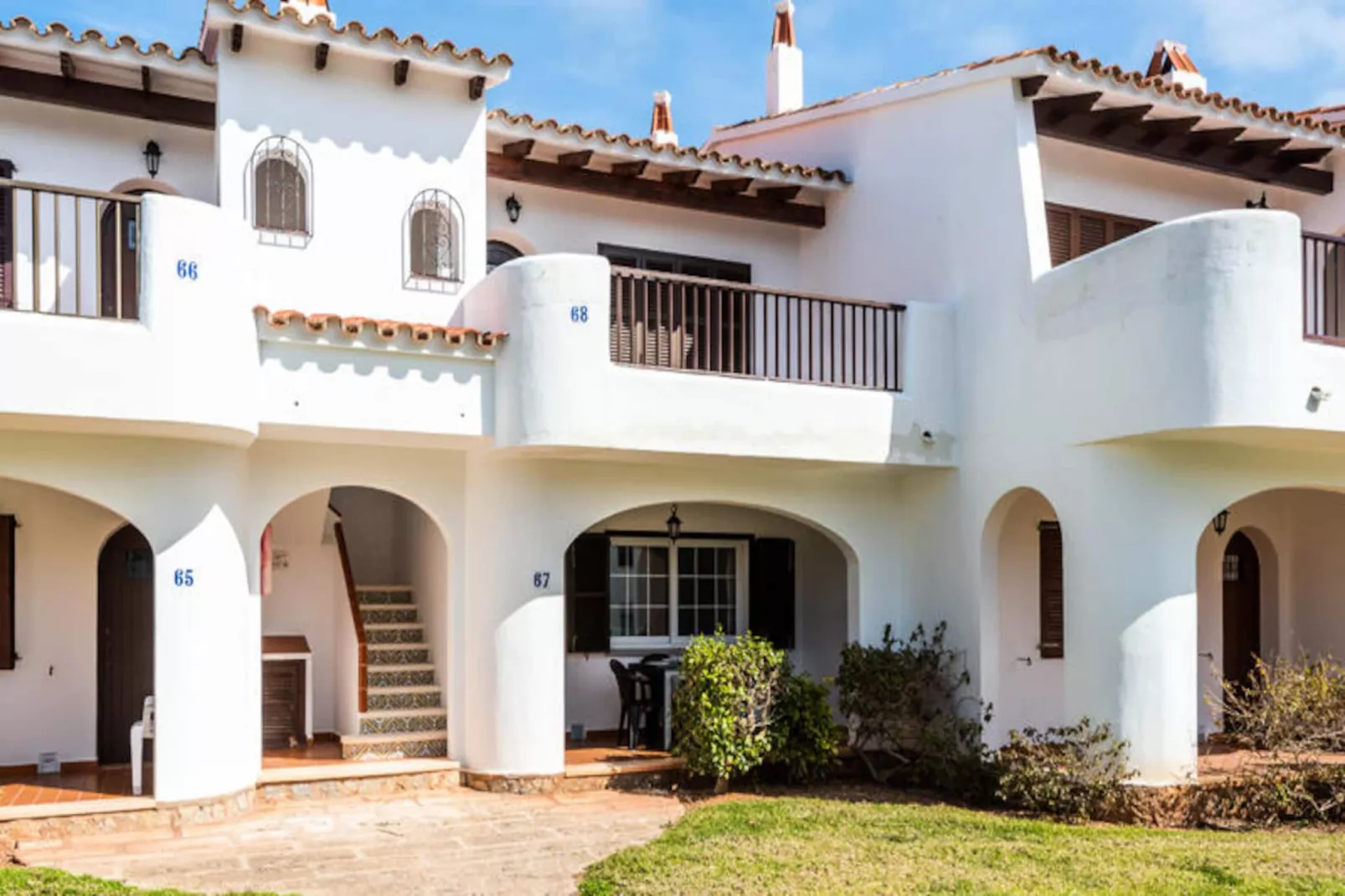 Appartements à Son Bou-Image-tags.