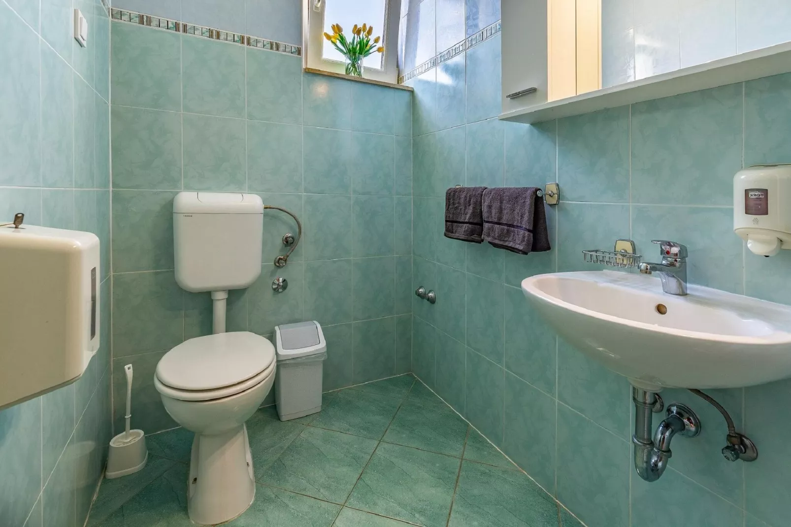 Apartment 7-Bathroom
