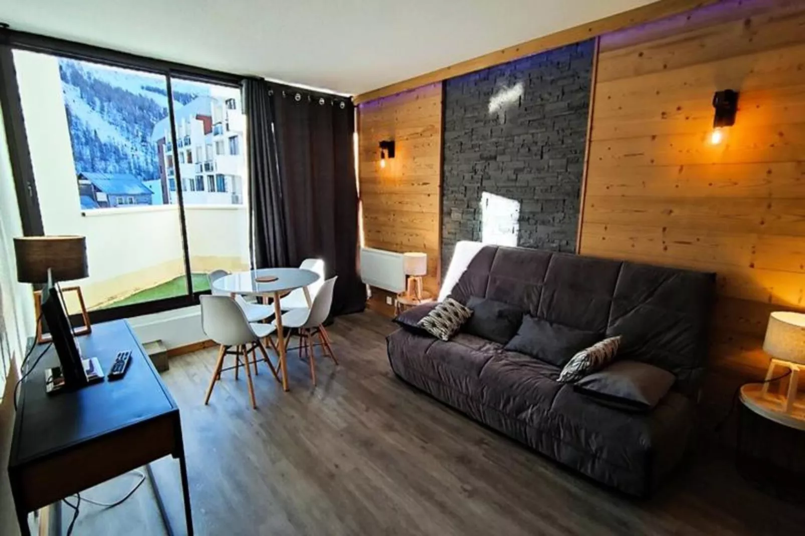 Résidence Vermeil D10-Exterior in summer