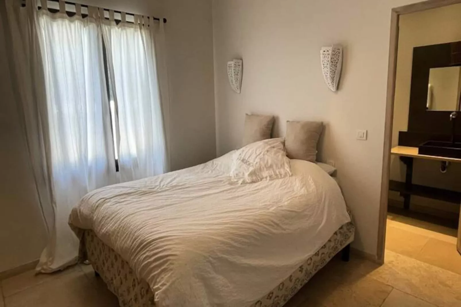 Belle Villa Contemporaine, Piscine Et Grand Jardin-Image-tags.