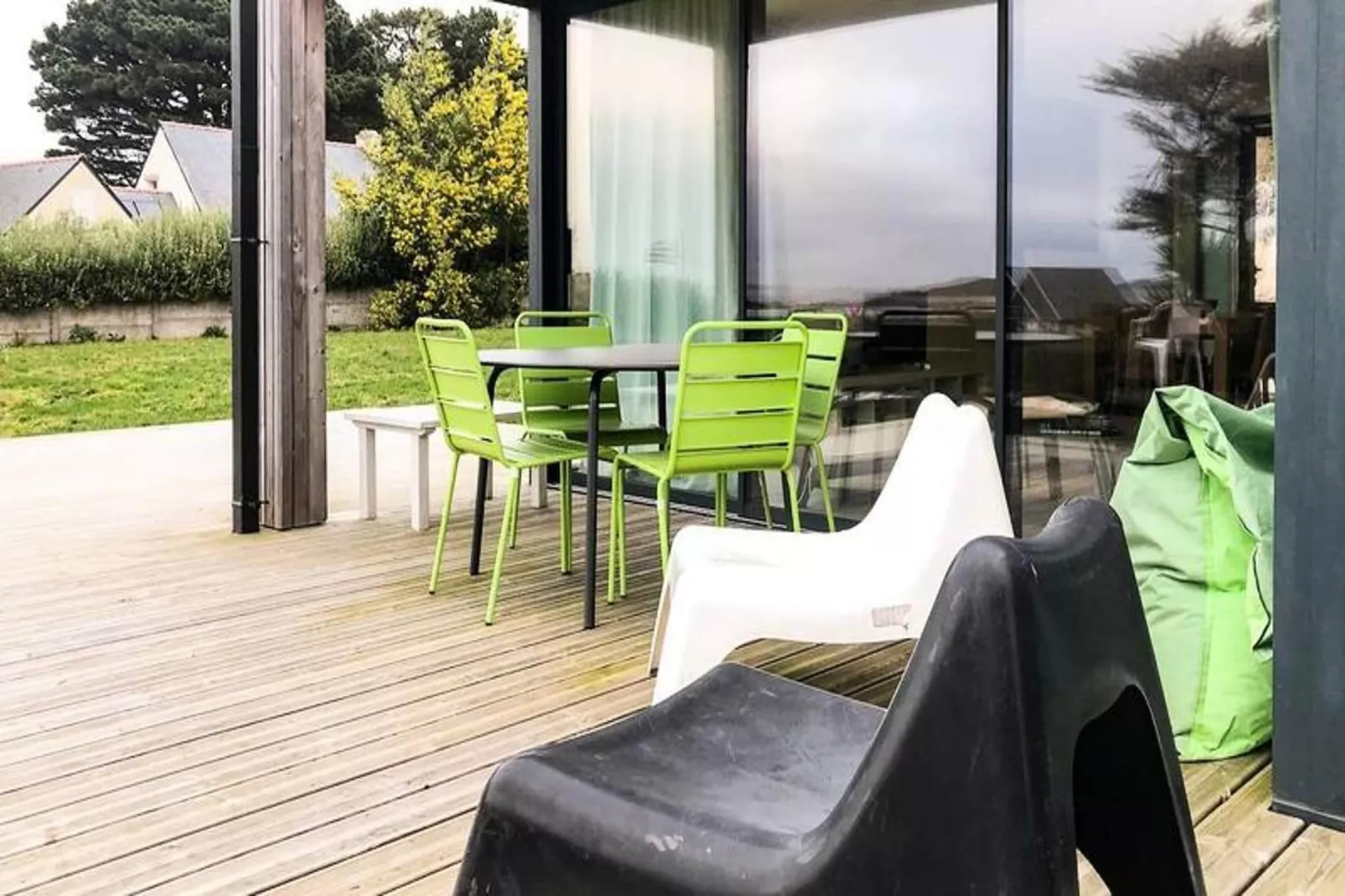 Maison à Penvénan-Gardens in summer