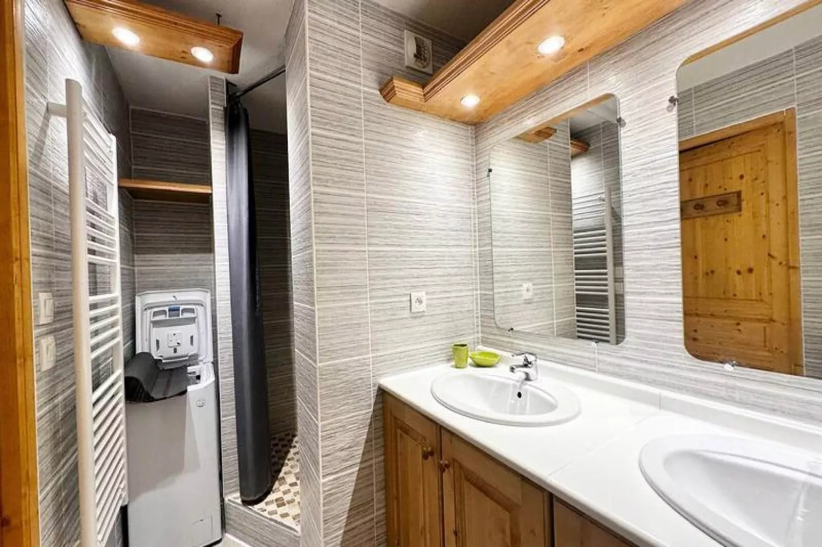 Résidence Ecrins Des Neiges - Bathroom