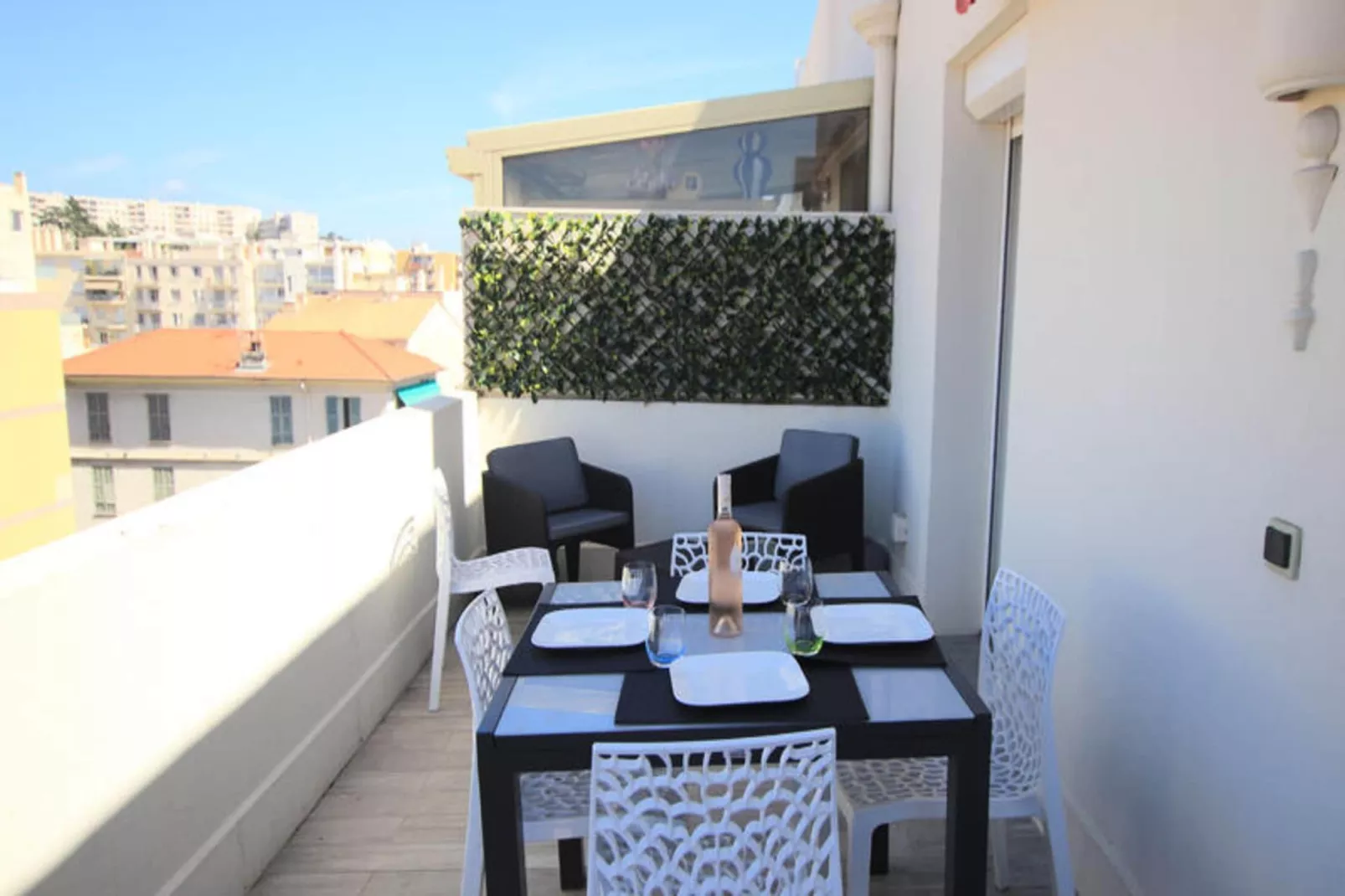 Appartements à Nice-Außenbereich Sommer