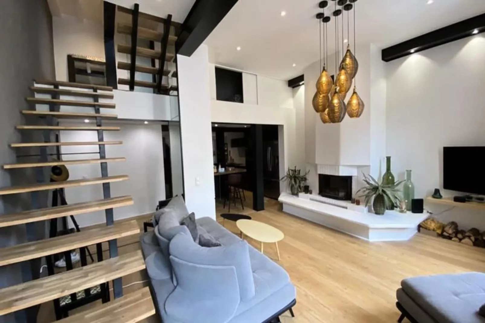 06bx : Superbe Loft - 100m2 - 6 Personnes-Exterior in summer