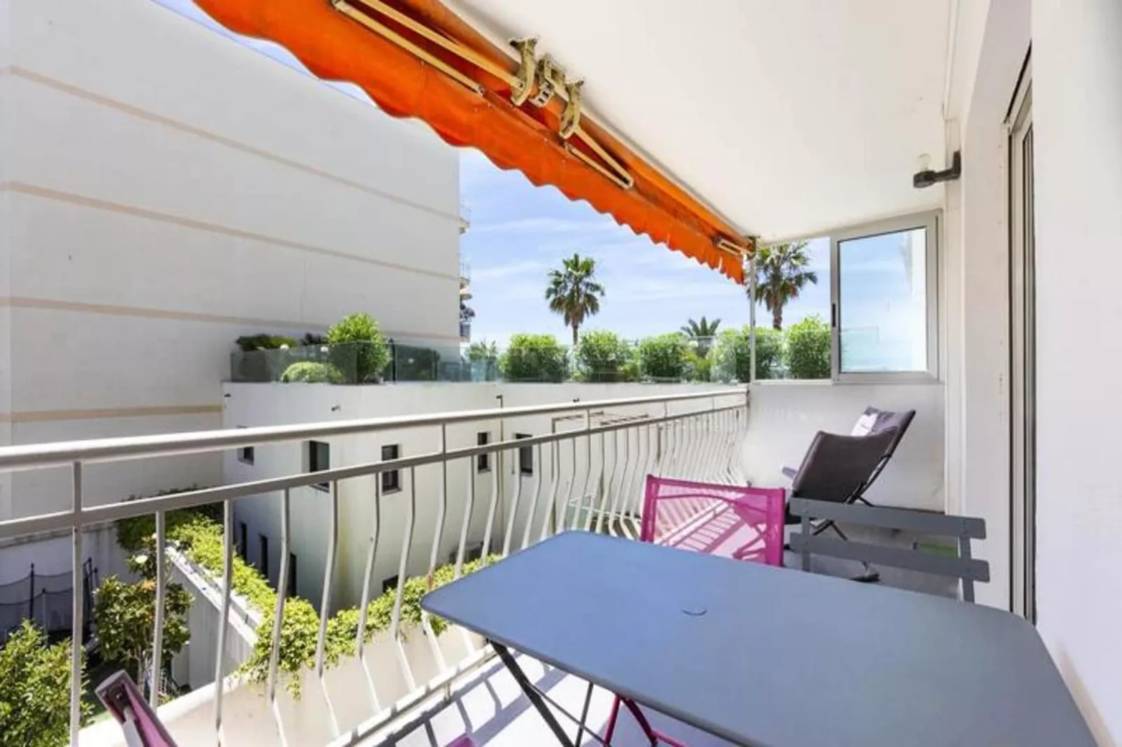 Résidence Moderne Appartement 2 Chambres/1 Salle De Bain, Terrasse Calme/aper&ccedil;u Mer-Terrasse / balcon