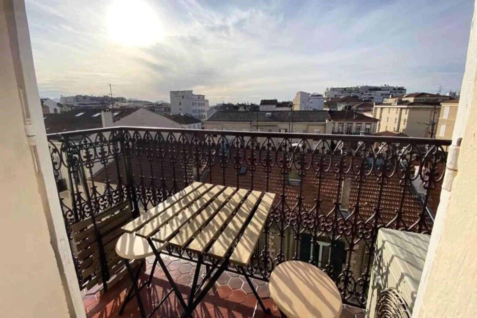 06cj : Bel Appartement Au Coeur De Cannes-Extérieur été