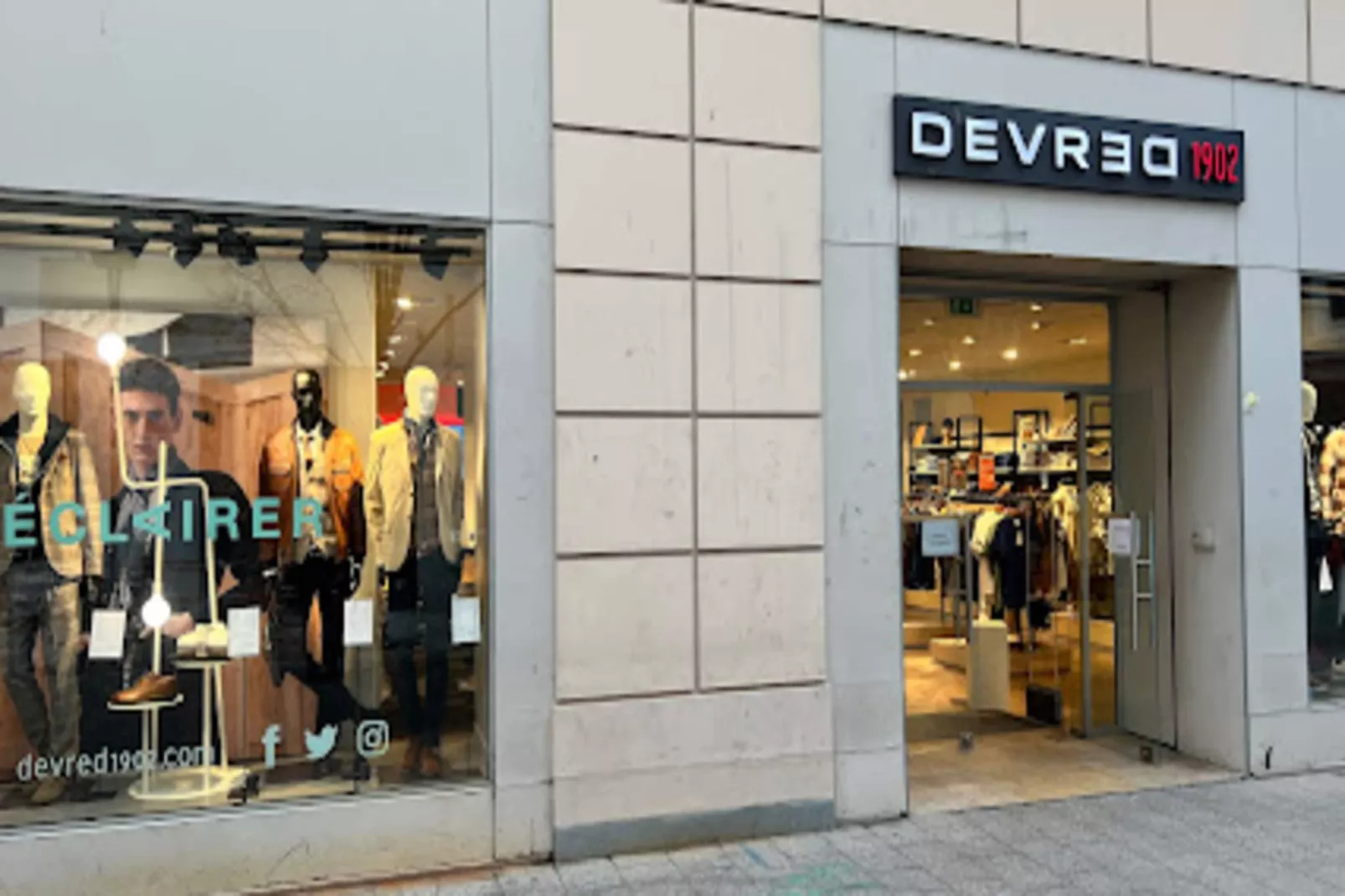 Résidence Appartement 39 M2 En Plein Centre Ville De Cannes, Climatis&eacute;-Extérieur été