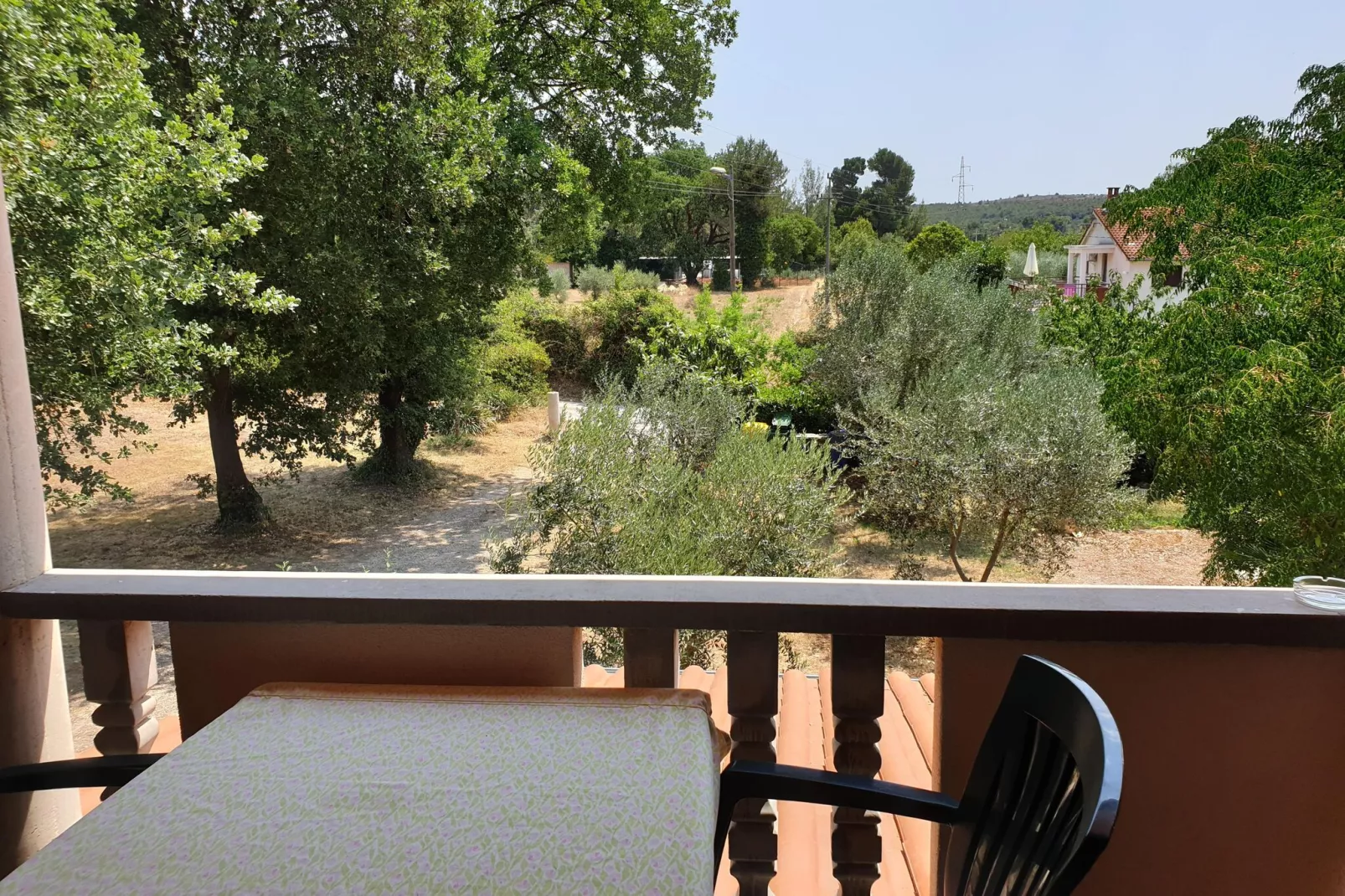 App Musoga 1-Terrace balcony