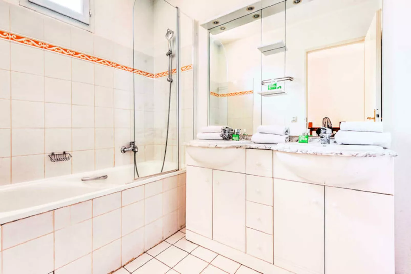 Les Mas et Villas de Pont Royal en Provence - maeva Home-Image-tags.