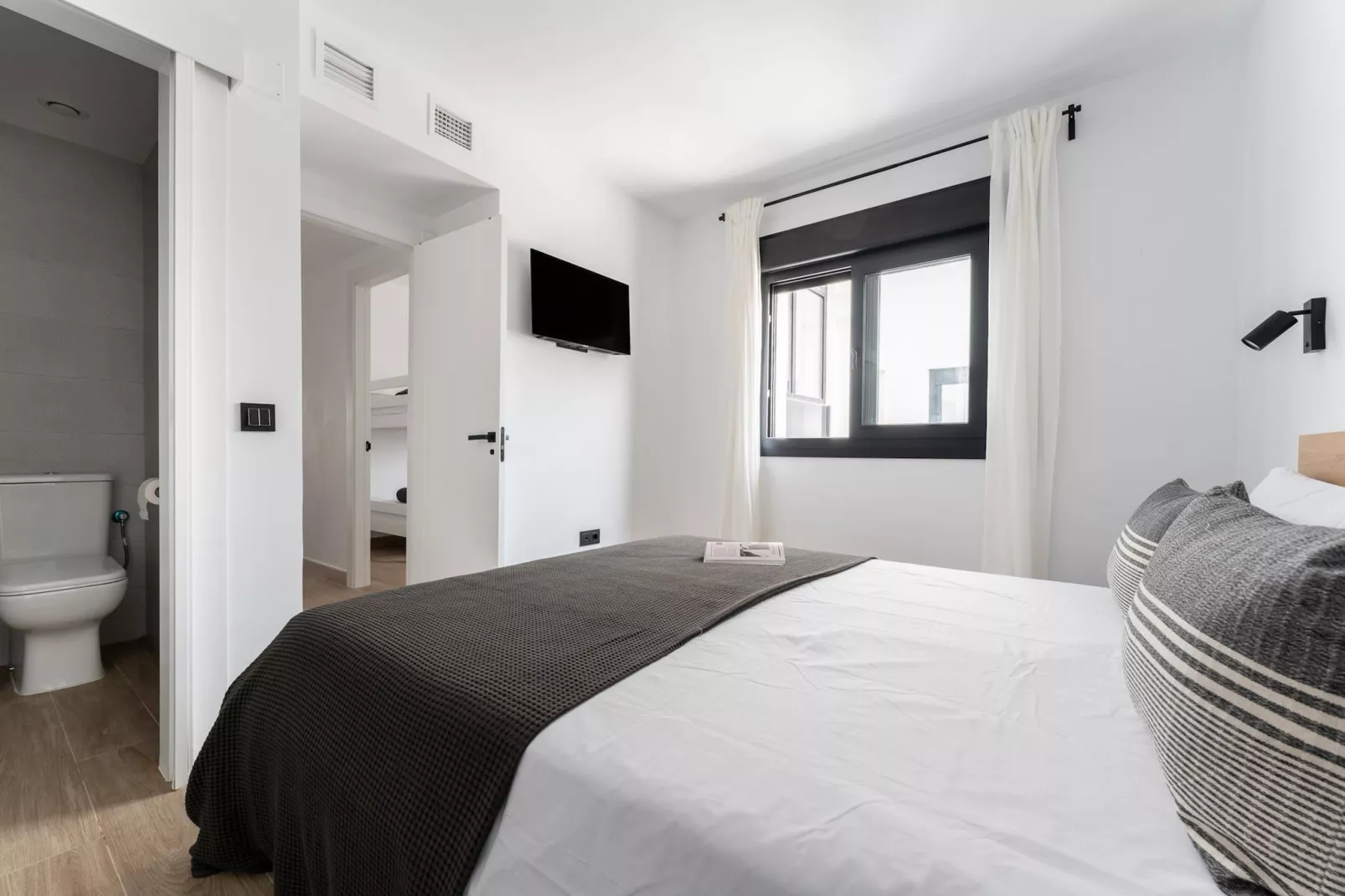 CT 326 - Faro's Fuengirola Prime Location - Boutique Apartment-Bedroom