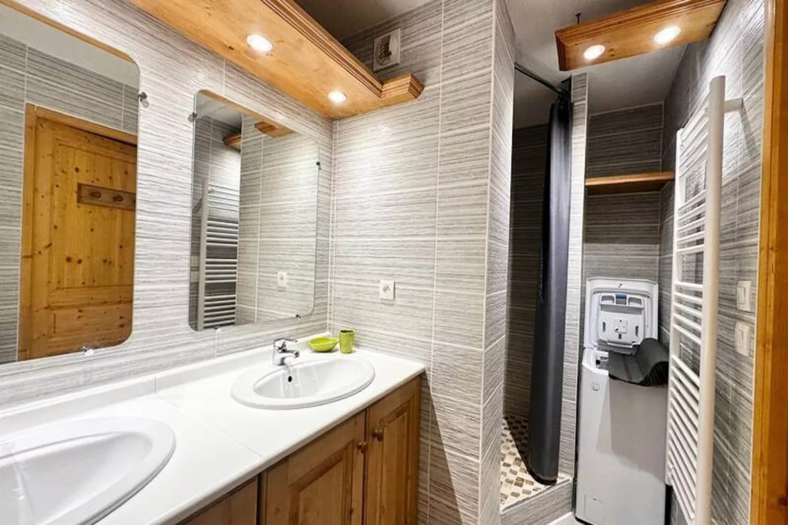 Résidence Ecrins Des Neiges - Bathroom