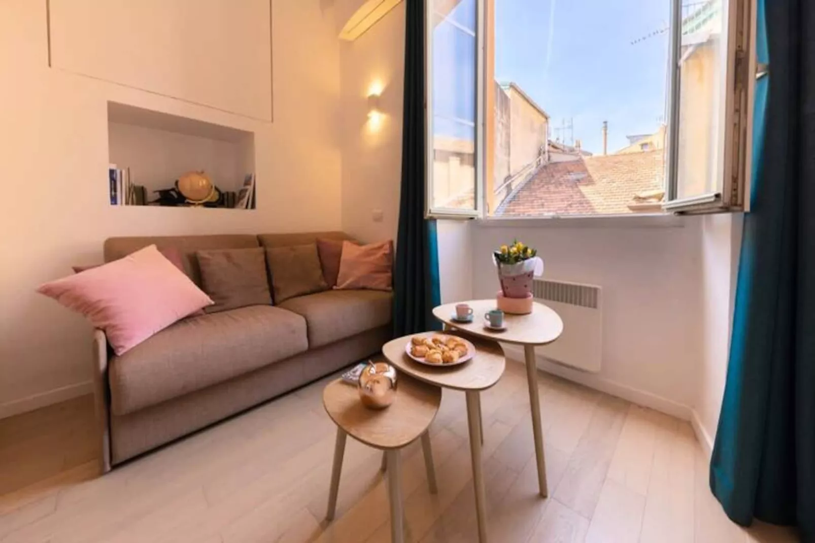 06a3 - Bel Appartement Au Cœur Du Vieux Nice-Image-tags.