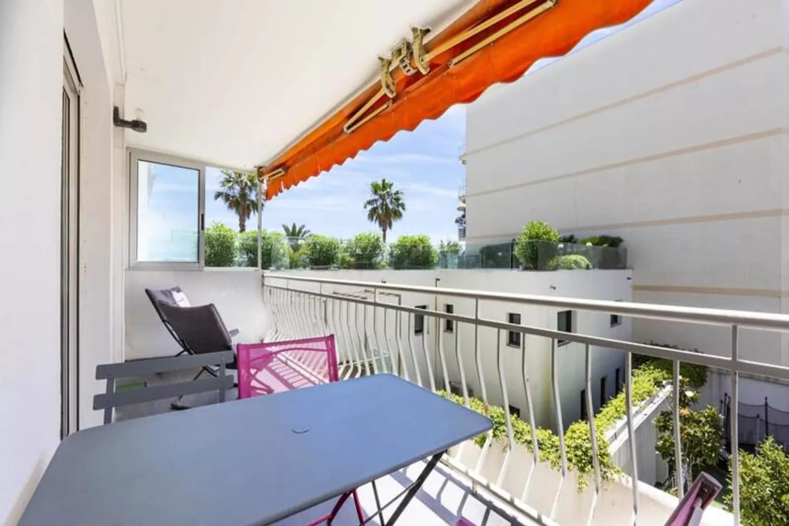 Résidence Moderne Appartement 2 Chambres/1 Salle De Bain, Terrasse Calme/aper&ccedil;u Mer-Terrasse / balcon