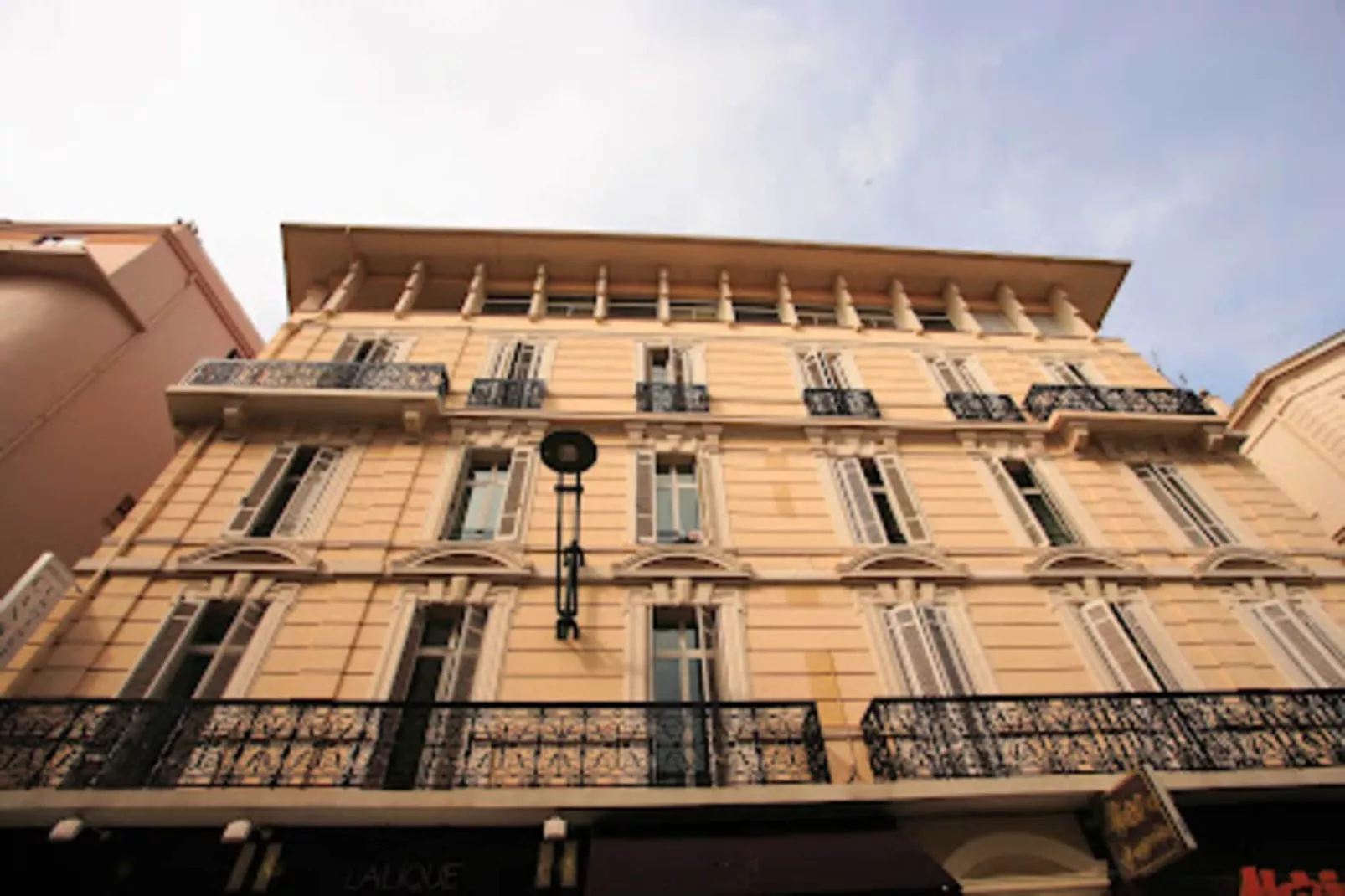 Résidence Appartement 39 M2 En Plein Centre Ville De Cannes, Climatis&eacute;-Extérieur été