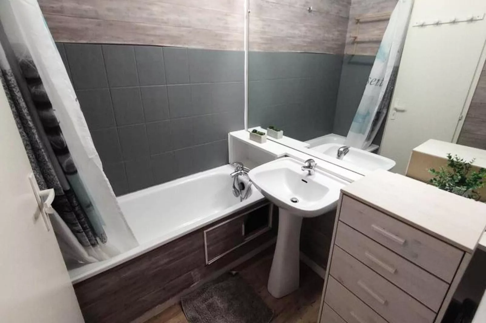 Résidence Lavalette C6-Landing