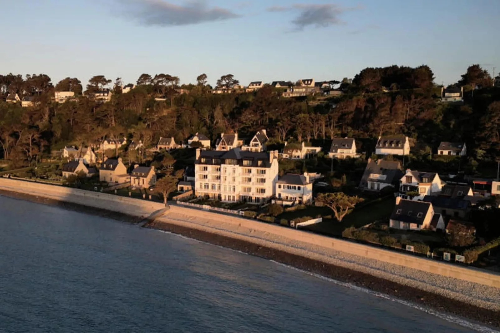 Appartements à Trebeurden-Areas within 1km in summer