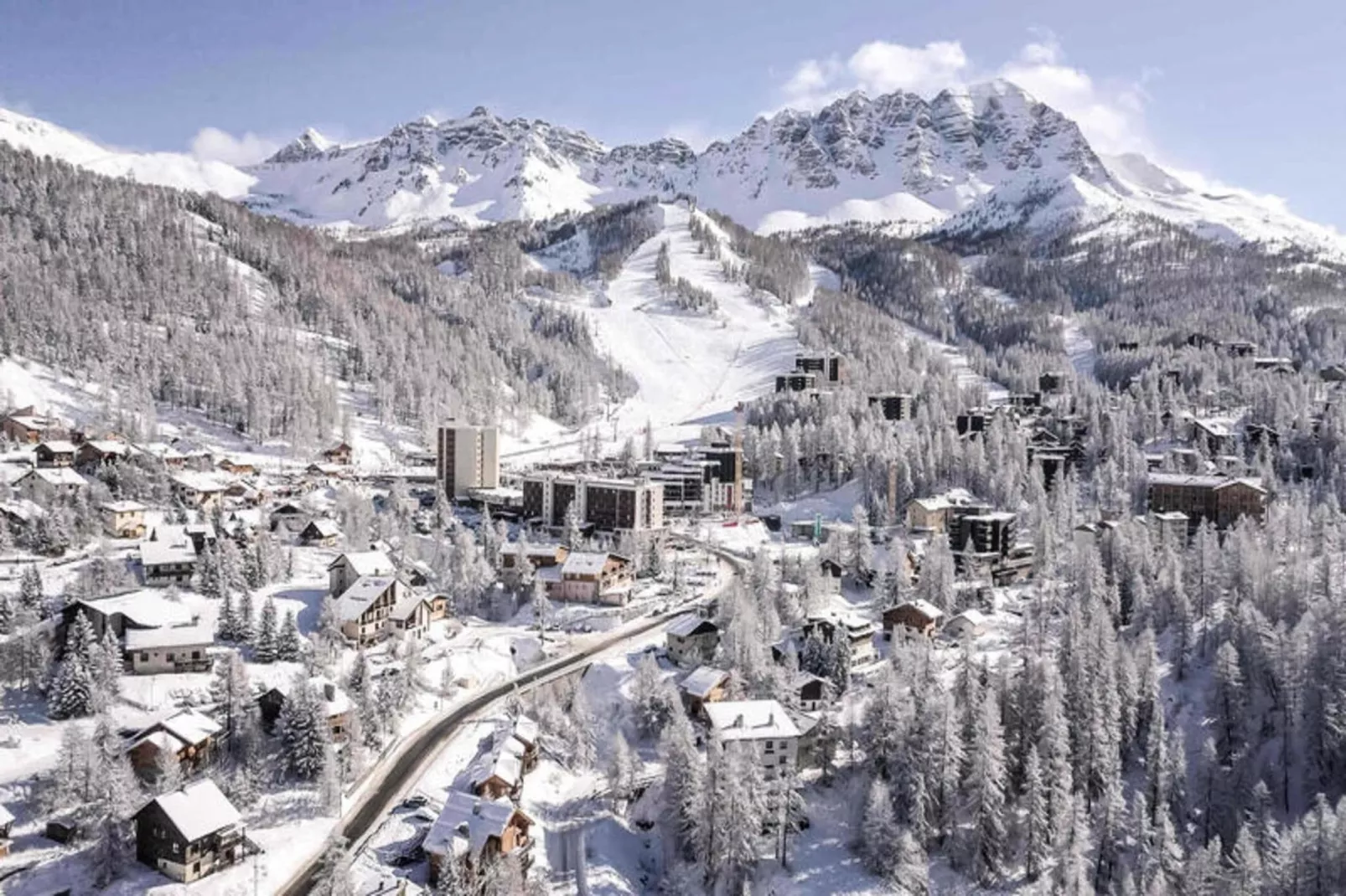 Résidence Le Coup De Sabre-Exterior in summer