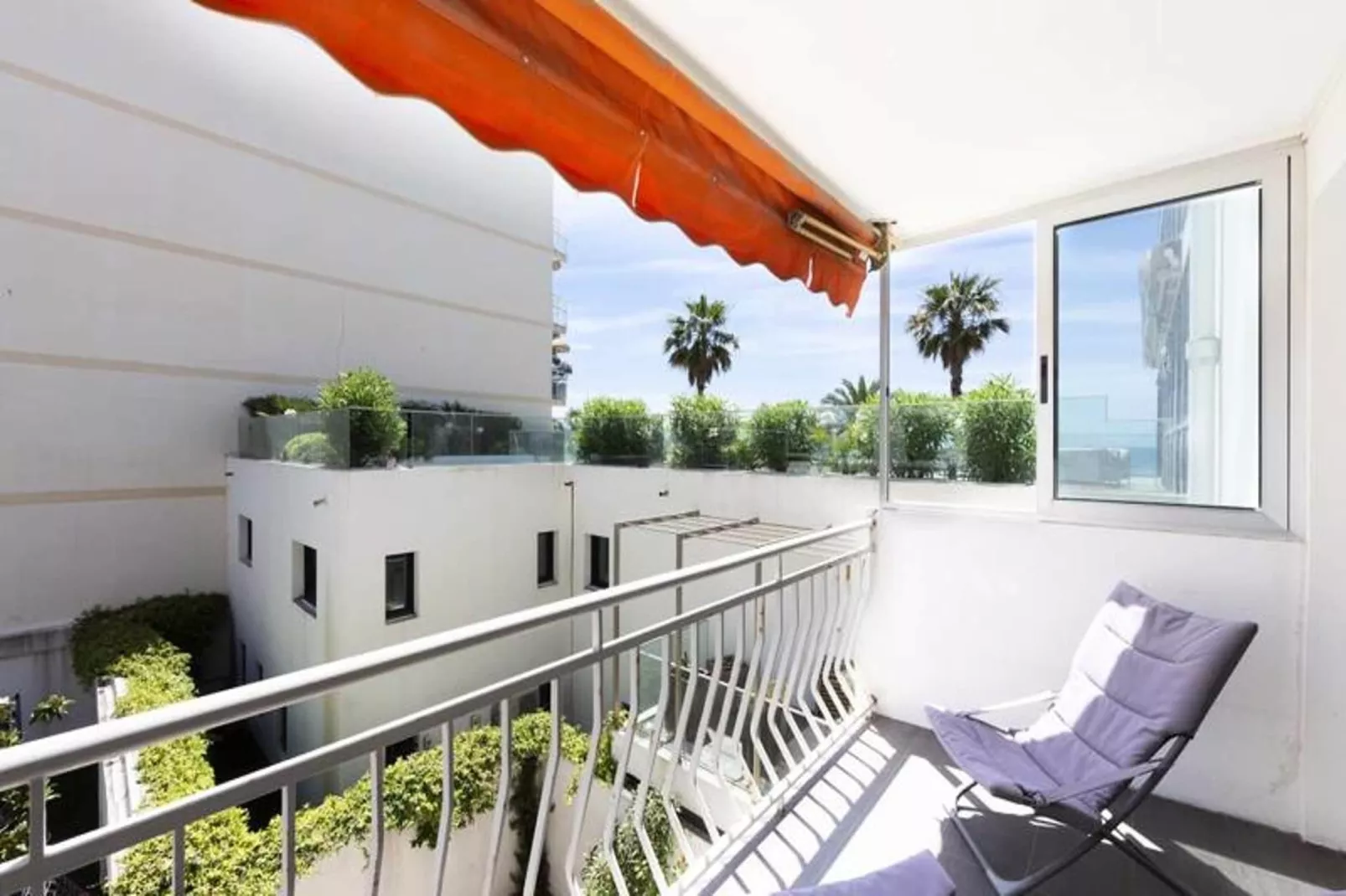 Résidence Moderne Appartement 2 Chambres/1 Salle De Bain, Terrasse Calme/aper&ccedil;u Mer-Terrasse / balcon