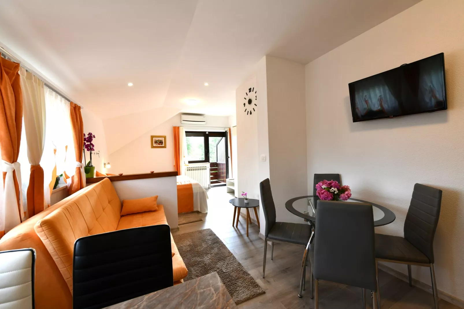 Apartment House Jelena-Living room