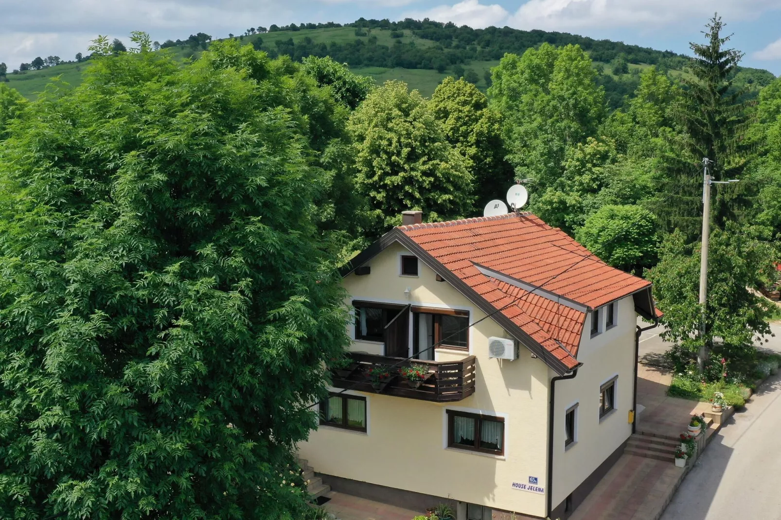 Apartment House Jelena-Exterior summer
